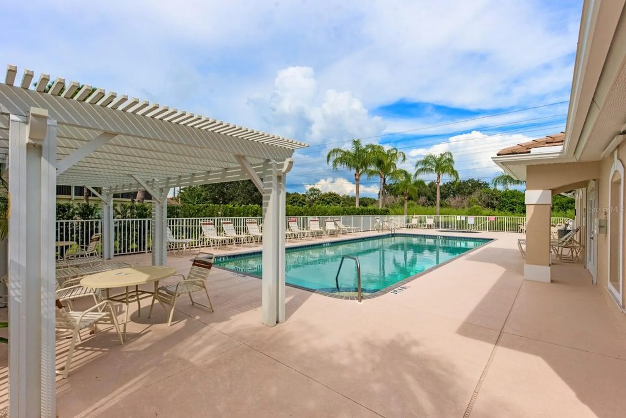 Property Slideshow image 33 of 46 | 7157 strand cir # 24-102, Bradenton, FL, 34203