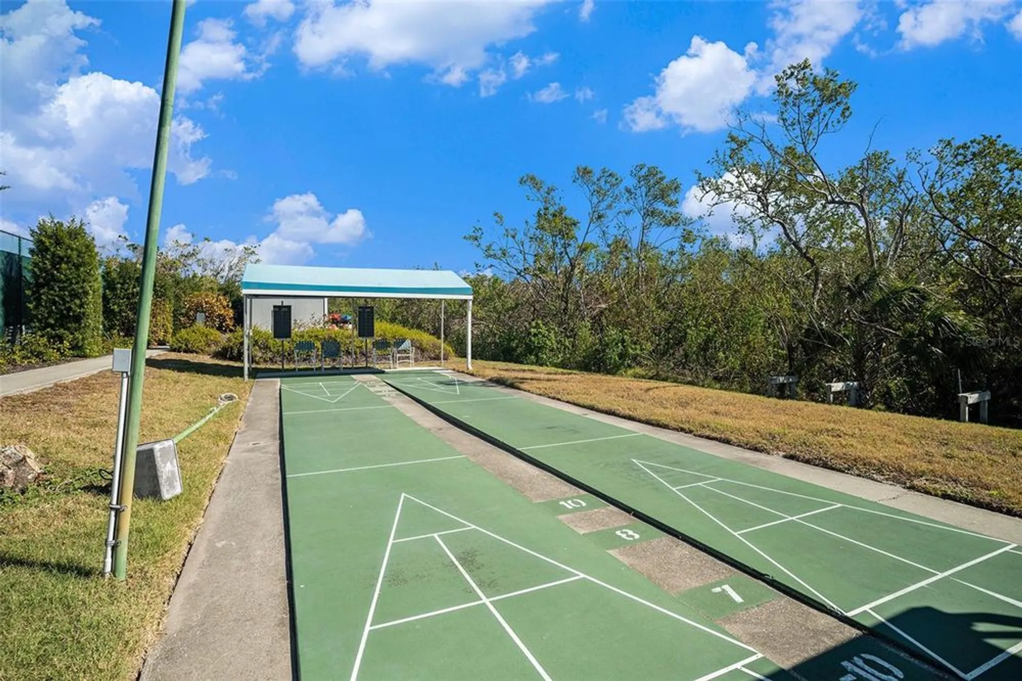 Property Slideshow image 23 of 27 | 972 sandpiper cir # 972, Bradenton, FL, 34209