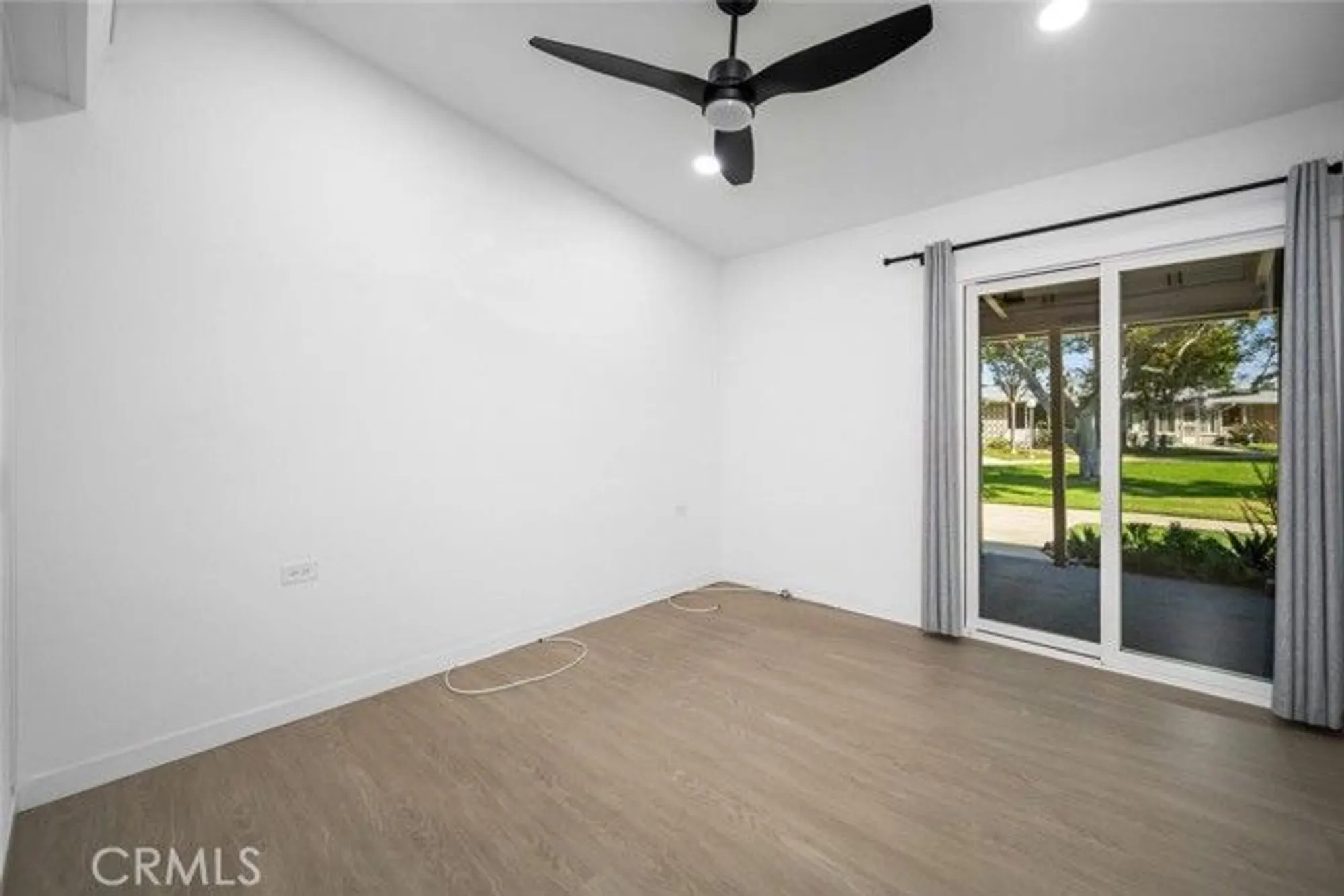 Property Slideshow image 29 of 33 | 13160 nassau dr apt 211l, Seal Beach, CA, 90740