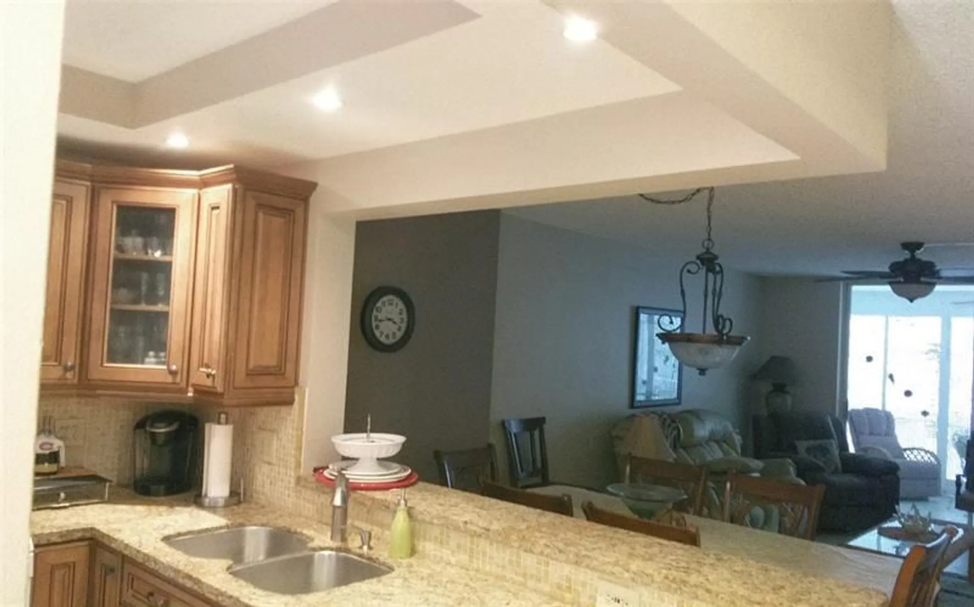 Property Slideshow image 10 of 62 | 206 se 10th st 406, Dania Beach, FL, 33004