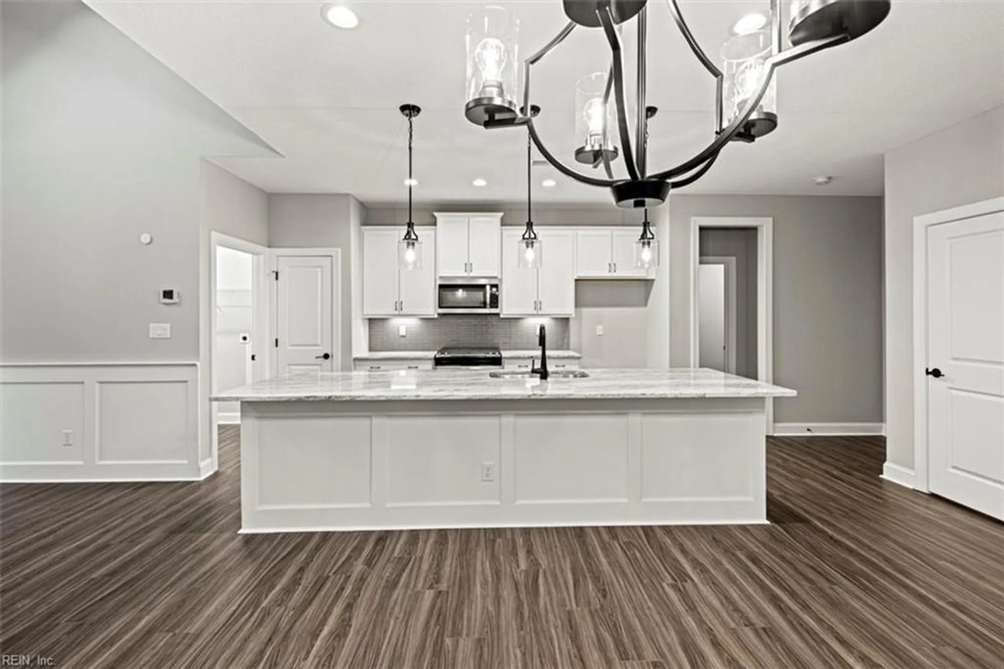 Property Slideshow image 10 of 20 | 4611 longleaf pl, Chesapeake, VA, 23321