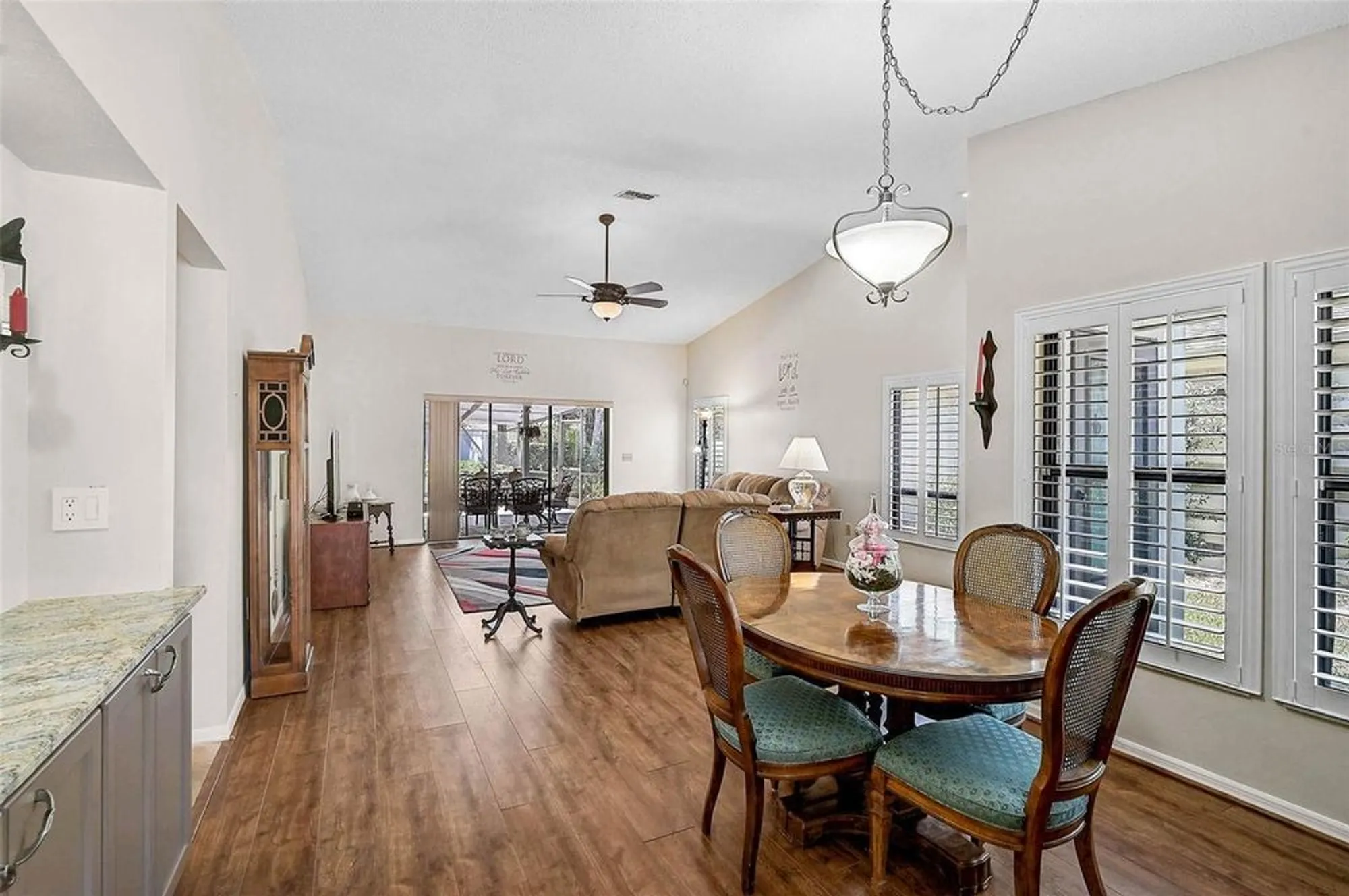 Property Slideshow image 11 of 36 | 7817 pine trace dr # 15, Sarasota, FL, 34243