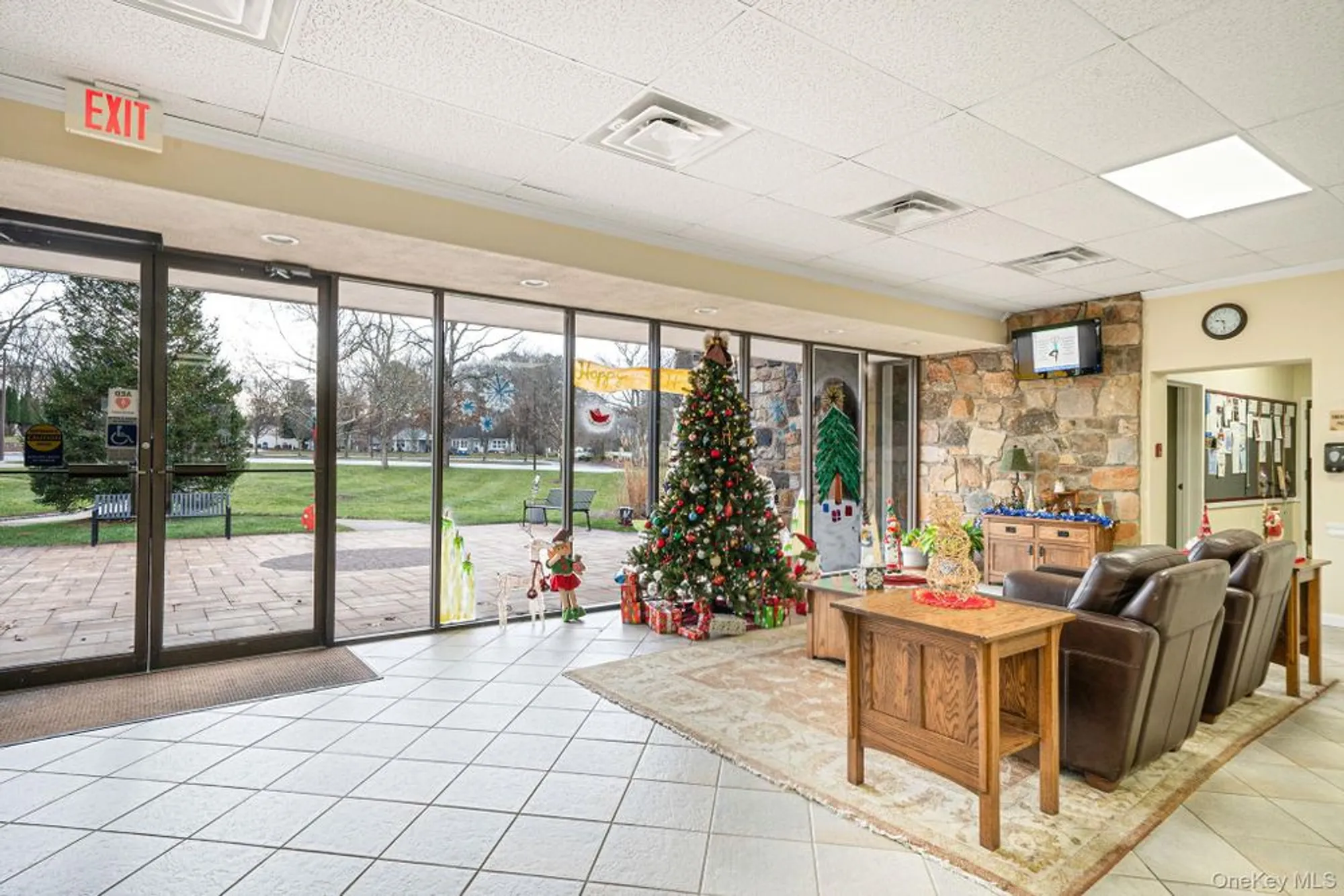 Property Slideshow image 19 of 24 | 380 woodbridge dr d, Ridge, NY, 11961