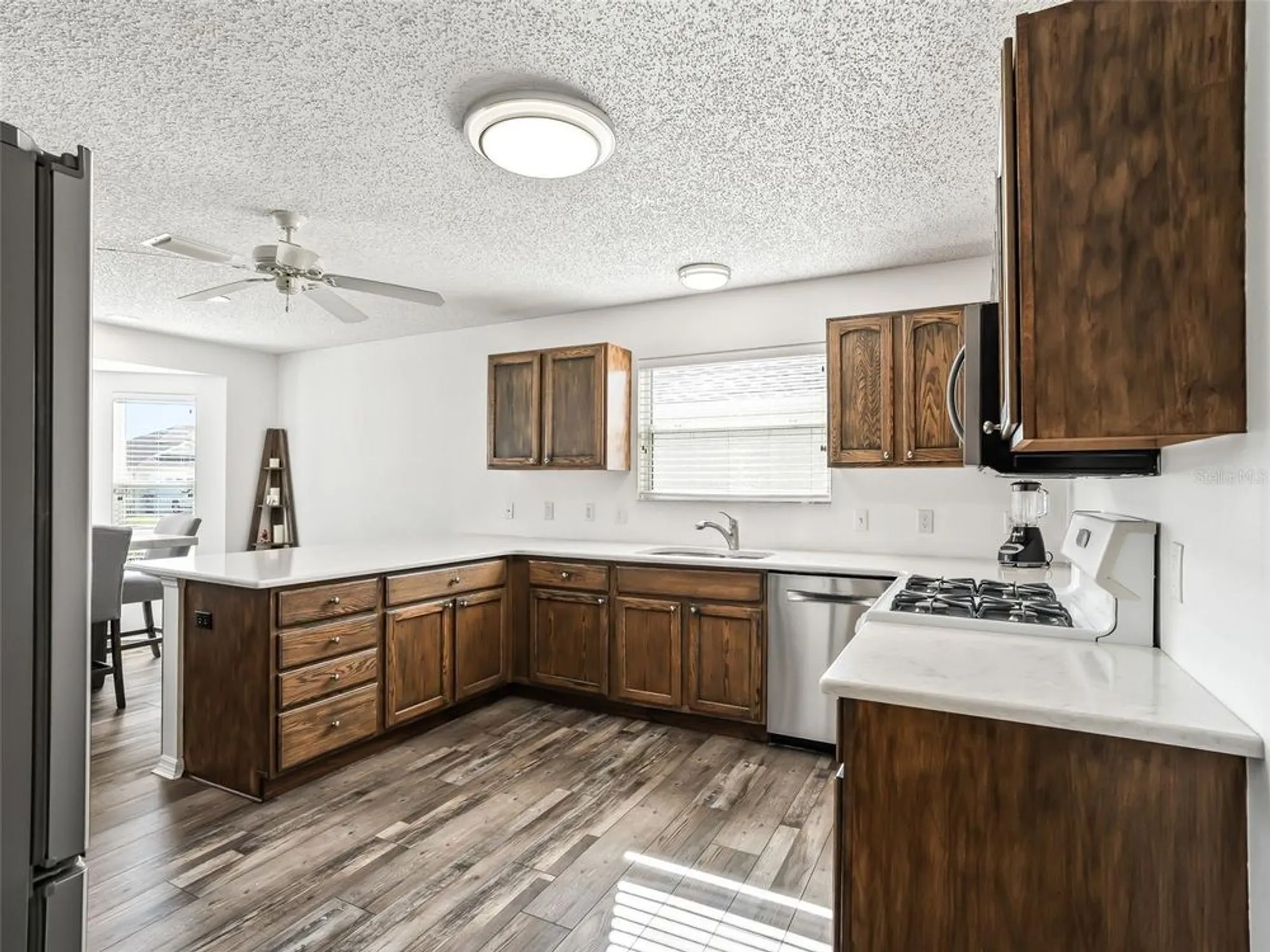 Property Slideshow image 4 of 50 | 1428 segovia pl, The Villages, FL, 32162