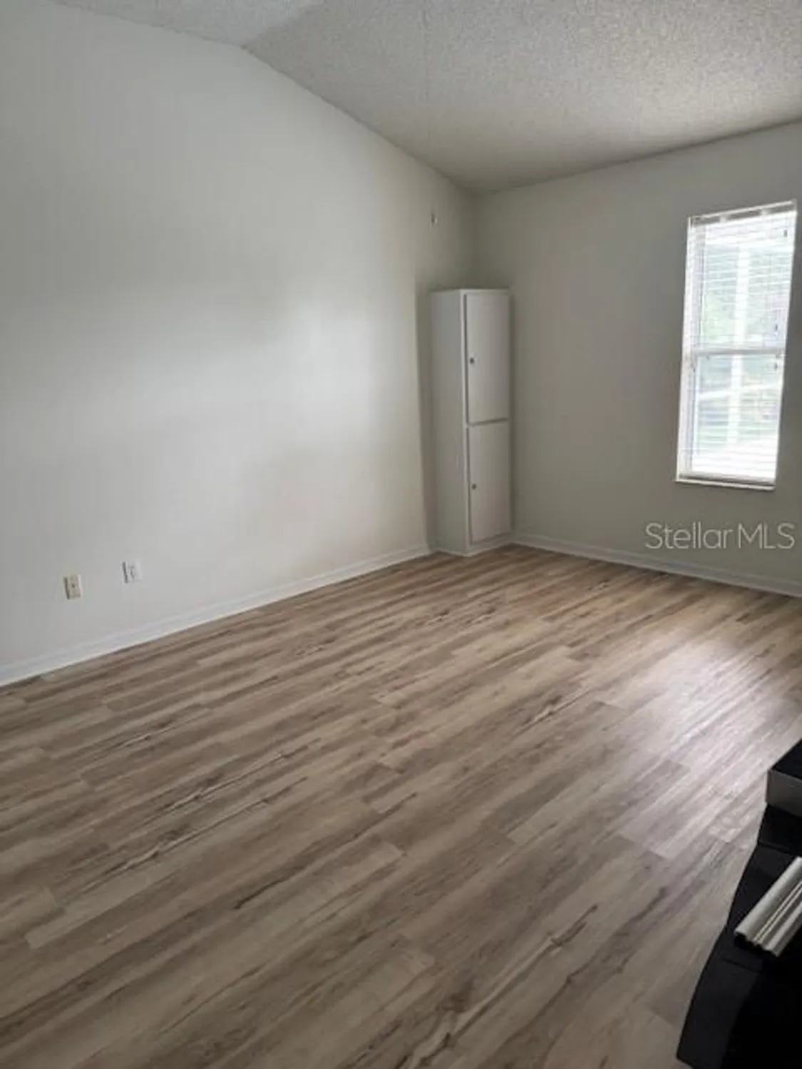 Property Slideshow image 17 of 26 | 903 ramos dr, The Villages, FL, 32159