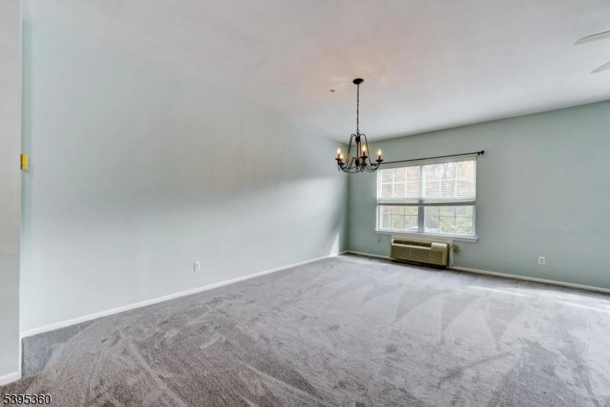 Property Slideshow image 13 of 39 | 4 richmond rd 216, West Milford, NJ, 07480