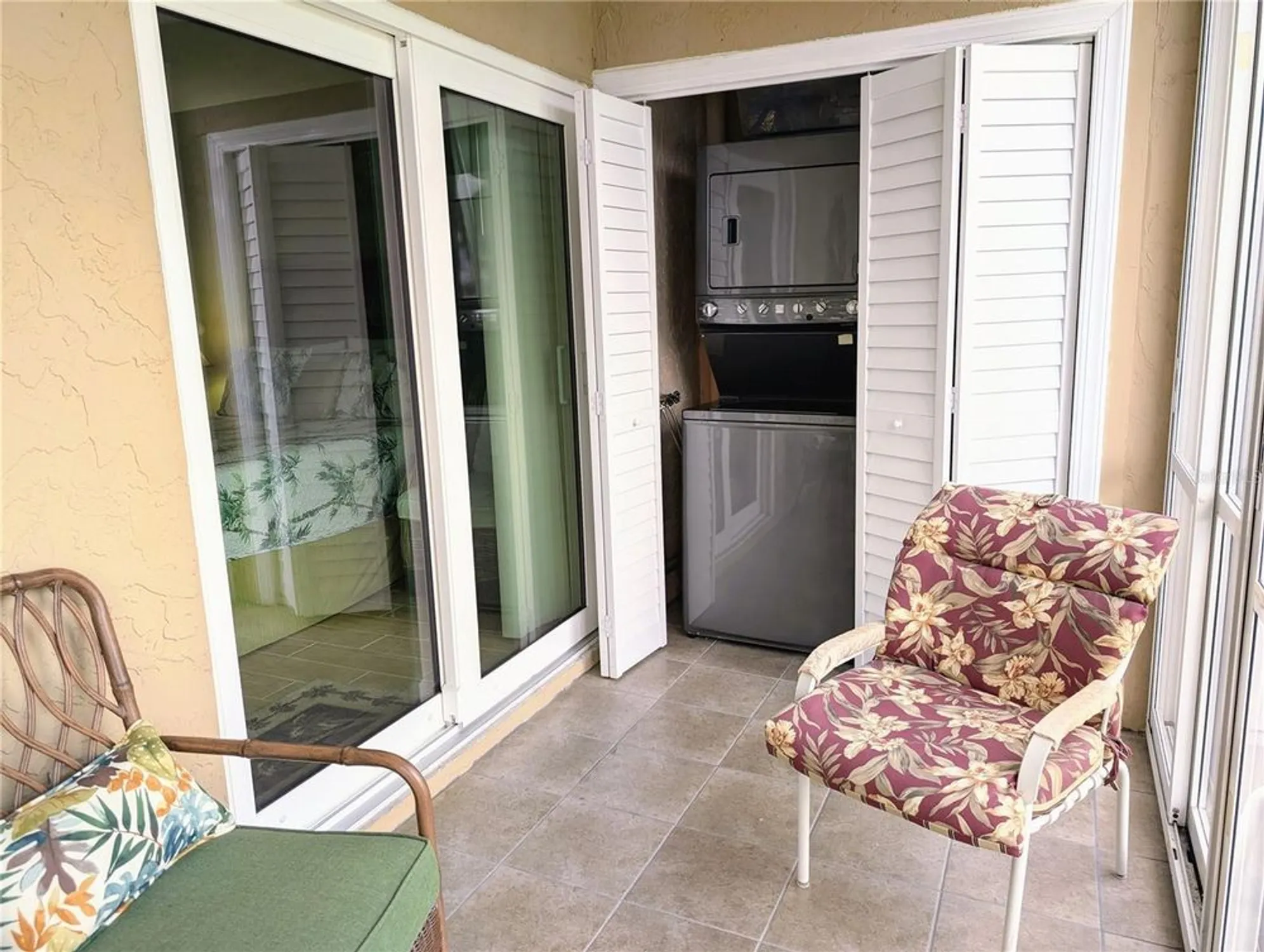 Property Slideshow image 29 of 36 | 3589 lake bayshore dr # j-303, Bradenton, FL, 34205
