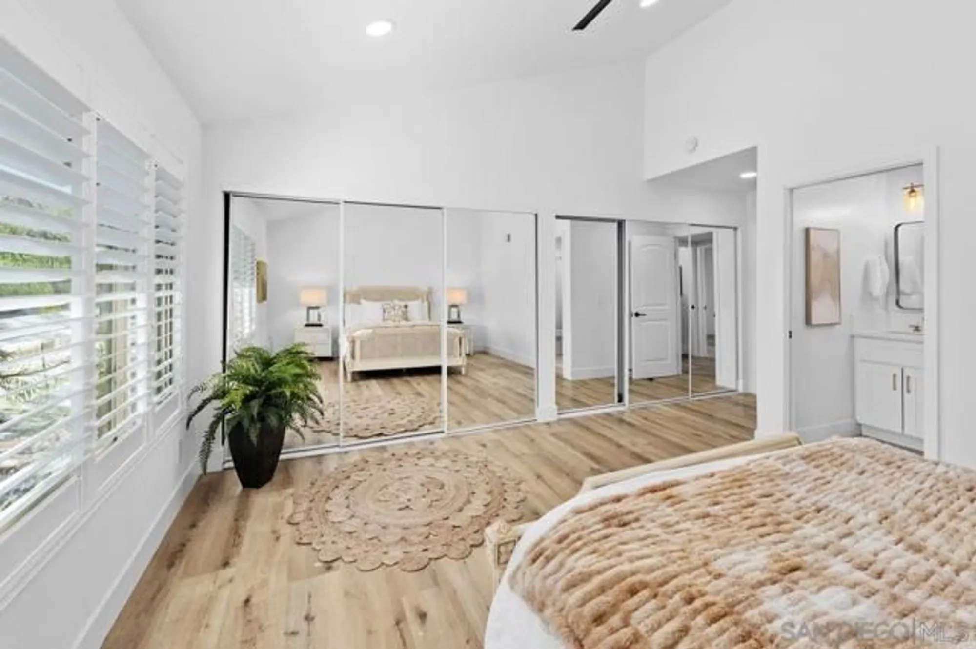 Property Slideshow image 20 of 48 | 12687 senda acantilada, San Diego, CA, 92128