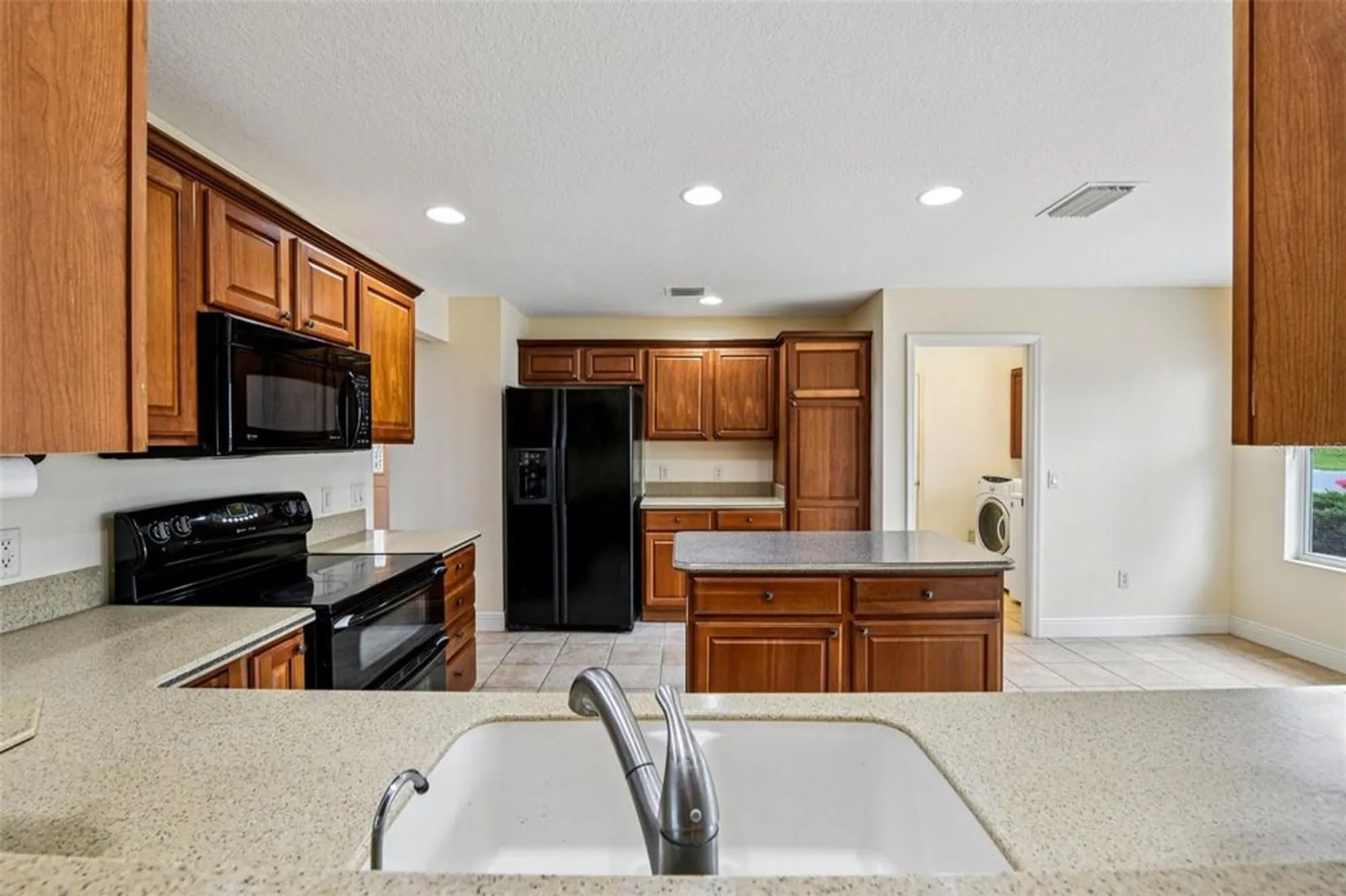 Property Slideshow image 17 of 55 | 1722 bugle ter, The Villages, FL, 32162