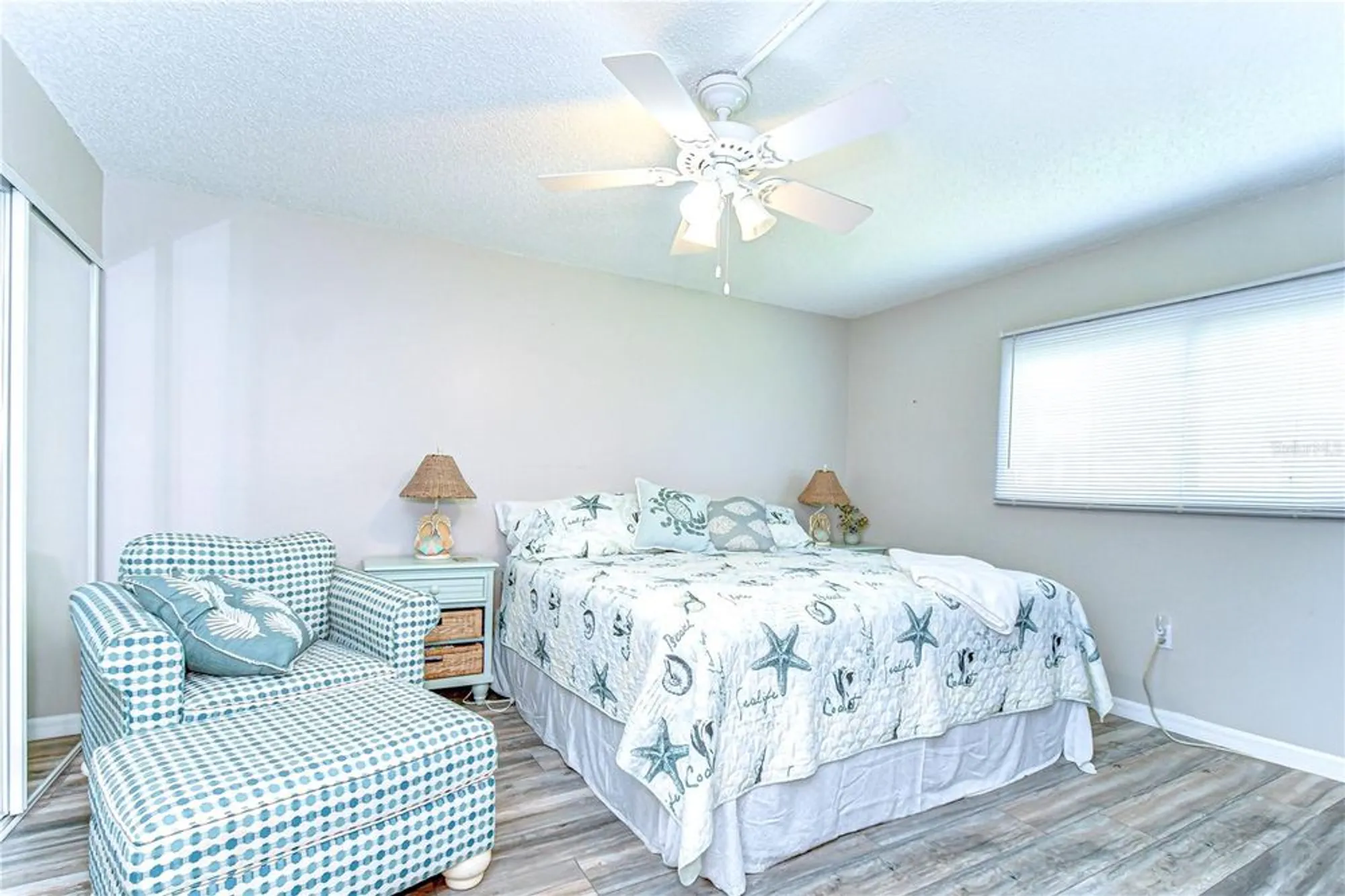 Property Slideshow image 15 of 35 | 13870 oakwood ln # 13870, Seminole, FL, 33776