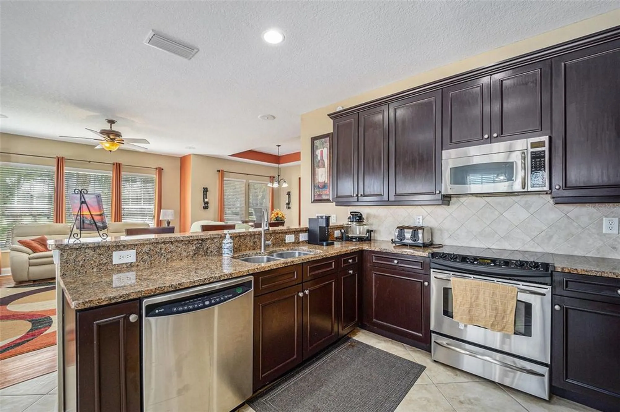 Property Slideshow image 14 of 31 | 5516 luminar pointe ln, Apollo Beach, FL, 33572
