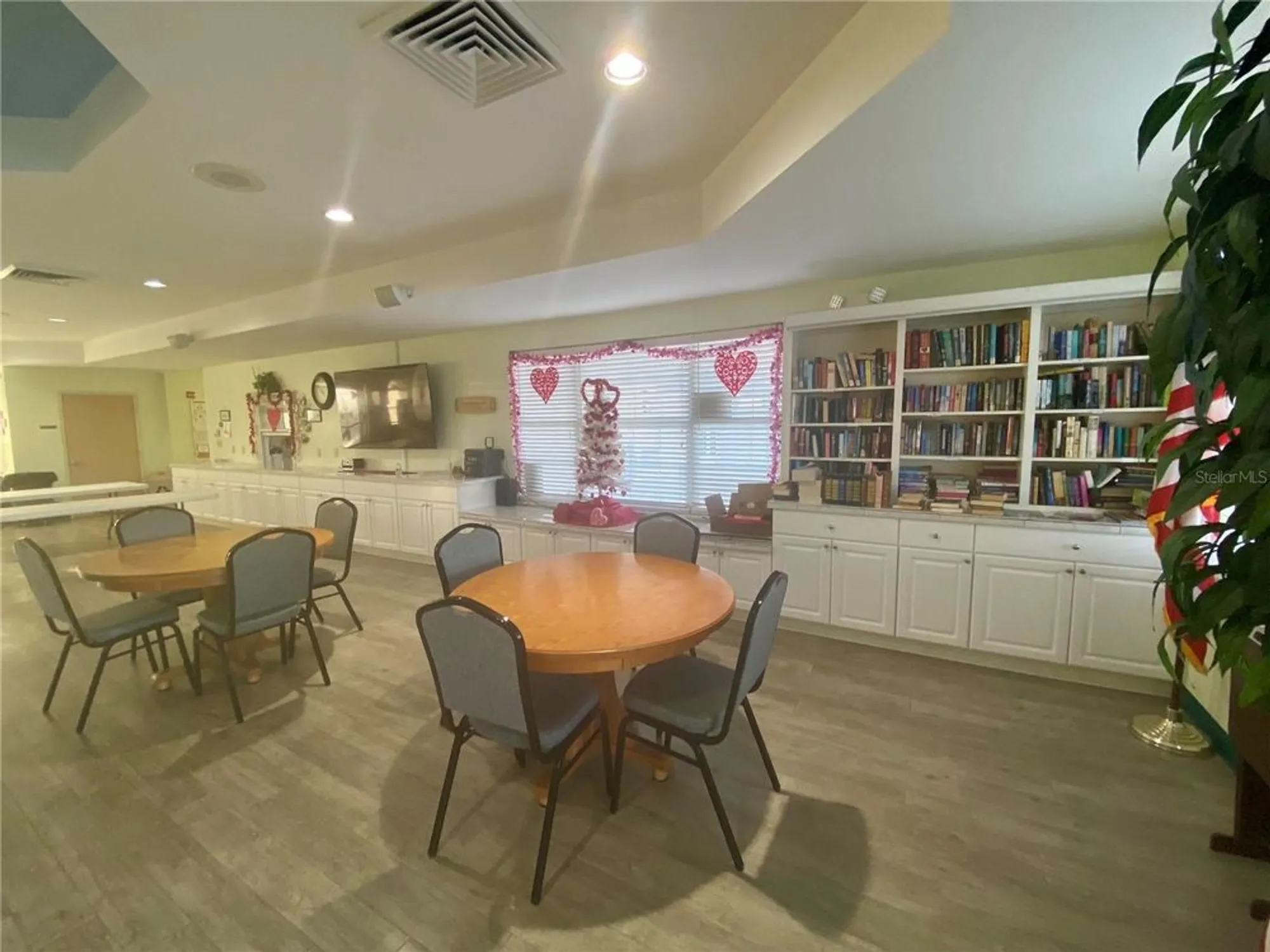 Property Slideshow image 35 of 47 | 246 chalet estates st, Lake Wales, FL, 33859