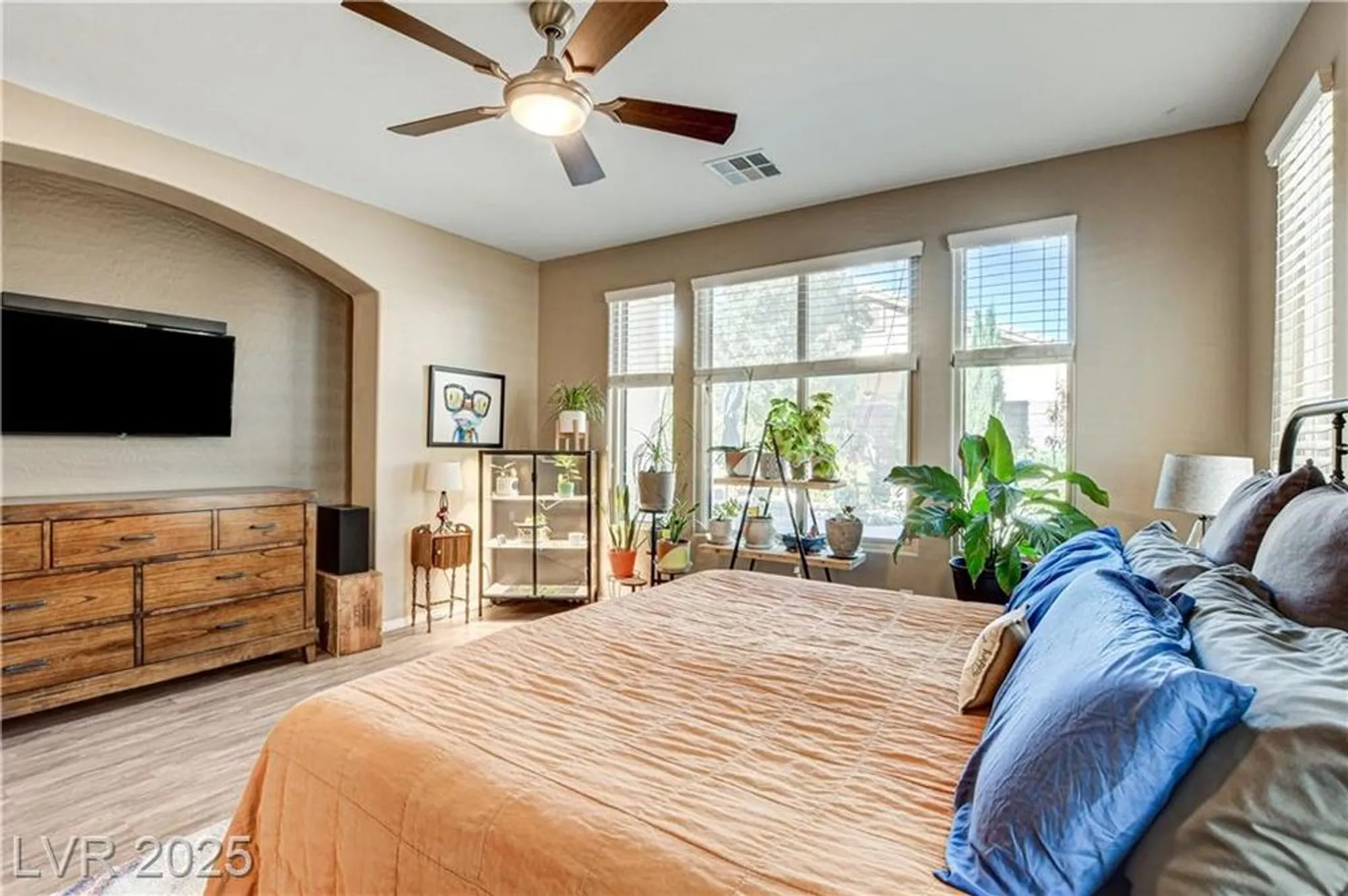 Property Slideshow image 30 of 63 | 3712 corte bella hills ave, North Las Vegas, NV, 89081