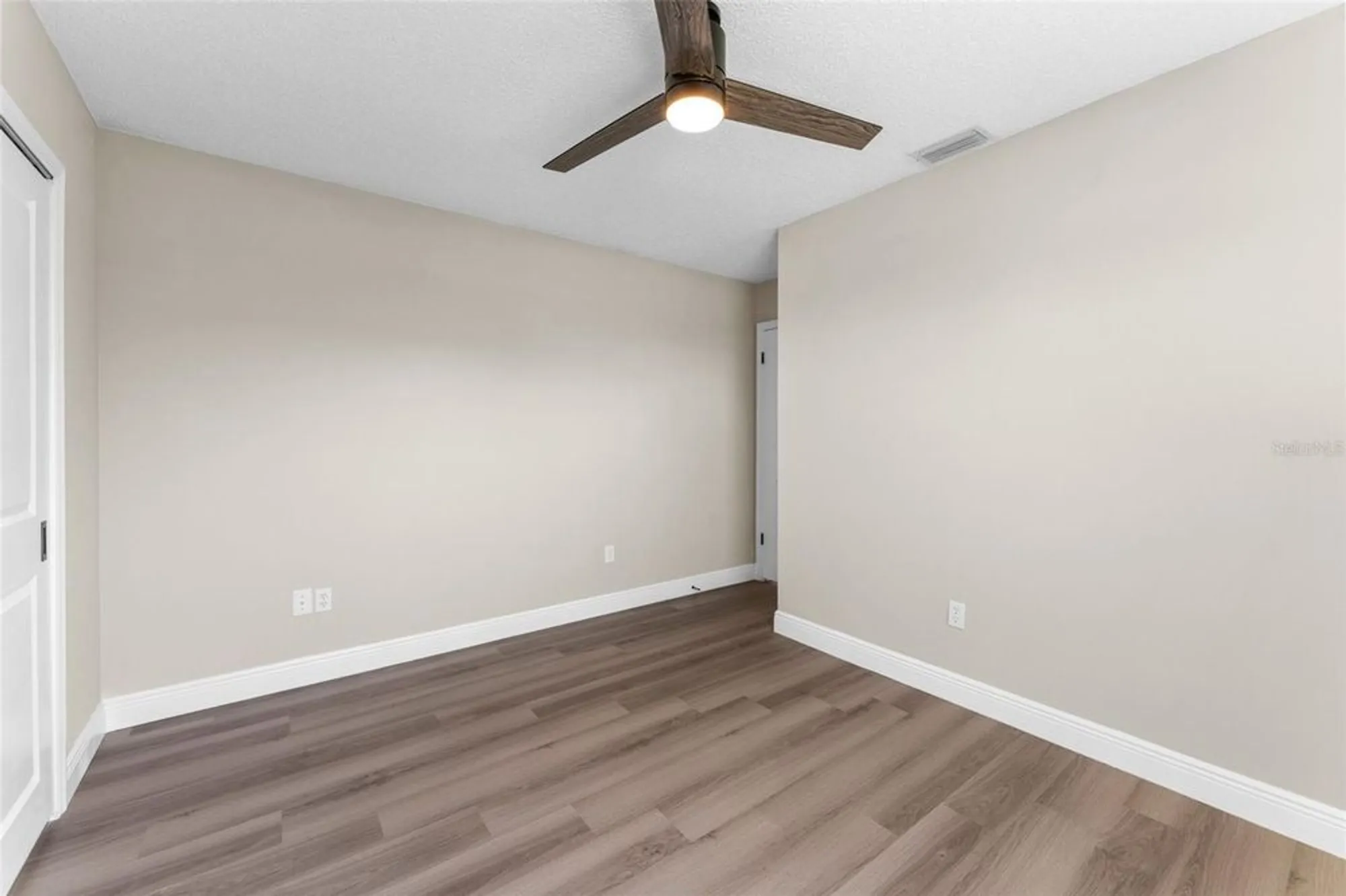 Property Slideshow image 22 of 31 | 636 fort duquesna dr, Sun City Center, FL, 33573