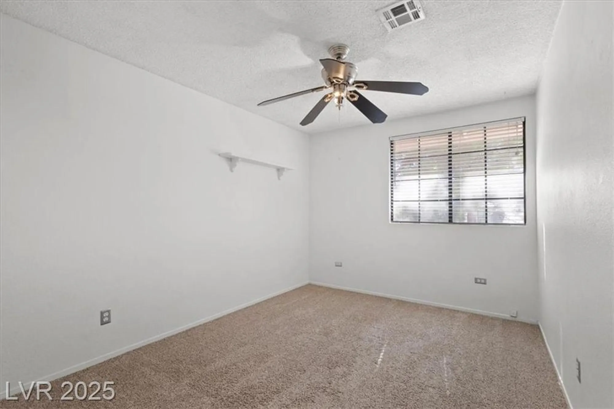 Property Slideshow image 29 of 37 | 4833 fiesta lakes st, Las Vegas, NV, 89130