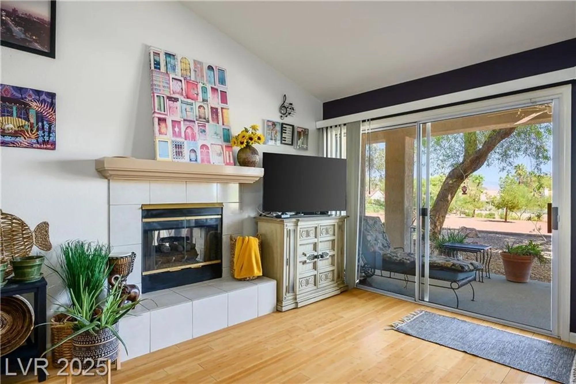 Property Slideshow image 8 of 63 | 9012 sundial dr, Las Vegas, NV, 89134