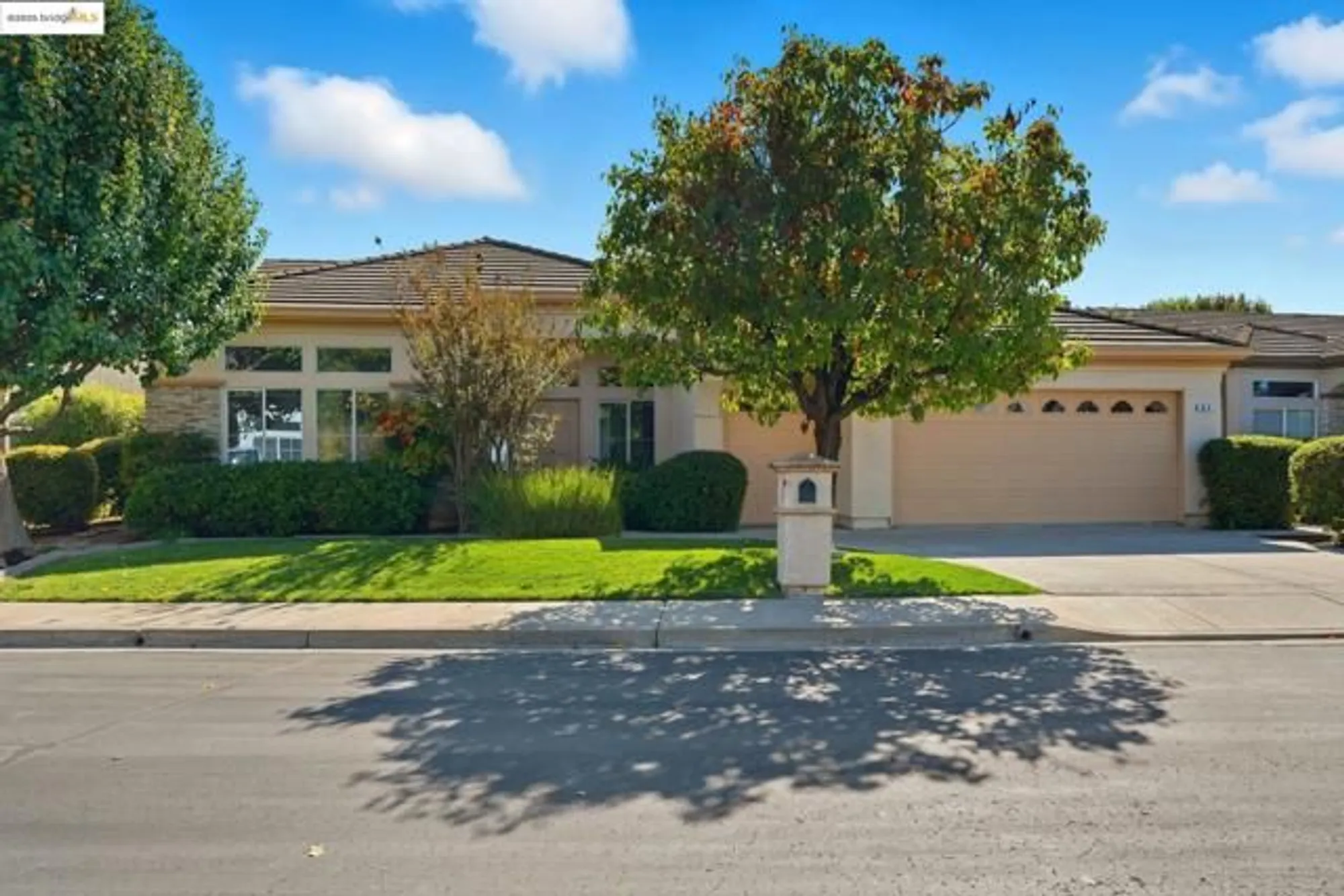 Property Slideshow image 1 of 52 | 84 spencer way, Brentwood, CA, 94513