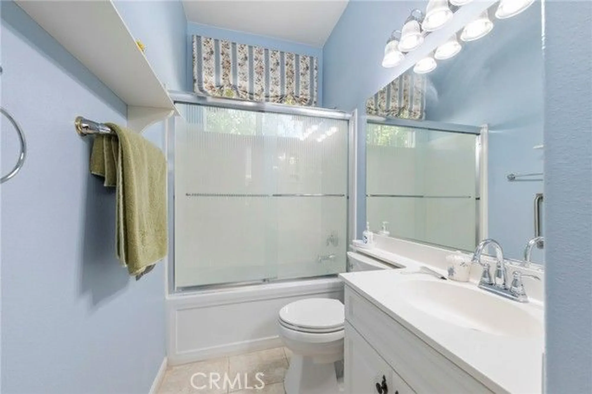 Property Slideshow image 13 of 27 | 24460 lupine ln, Corona, CA, 92883