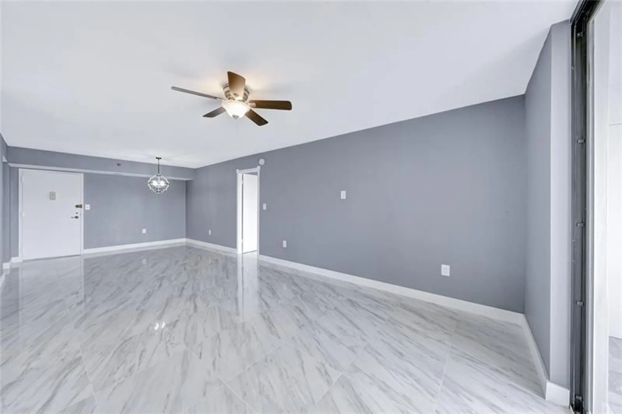Property Slideshow image 11 of 53 | 1100 saint charles pl 708, Pembroke Pines, FL, 33026