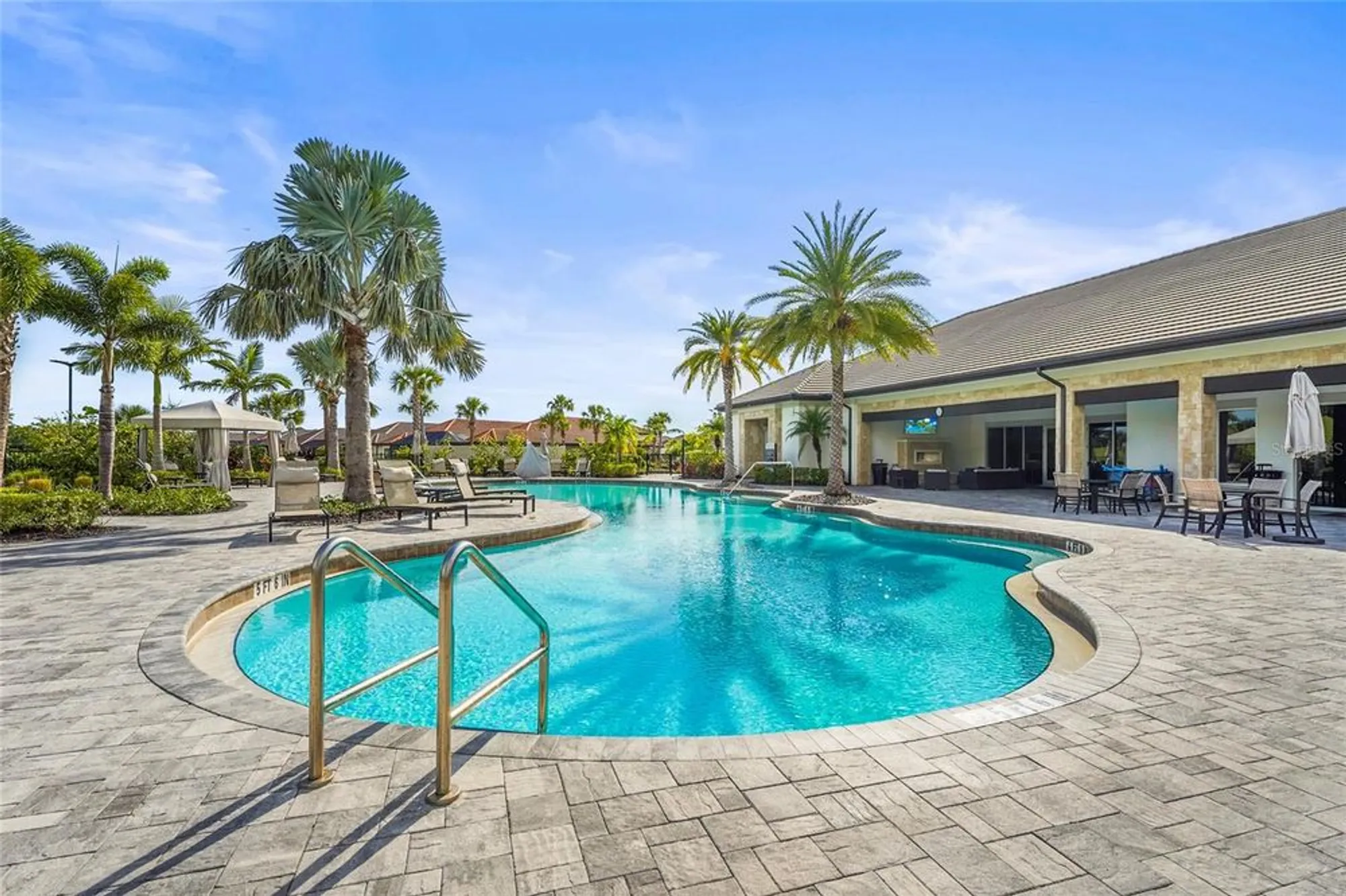 Property Slideshow image 9 of 84 | 6253 mesa gln, Bradenton, FL, 34203