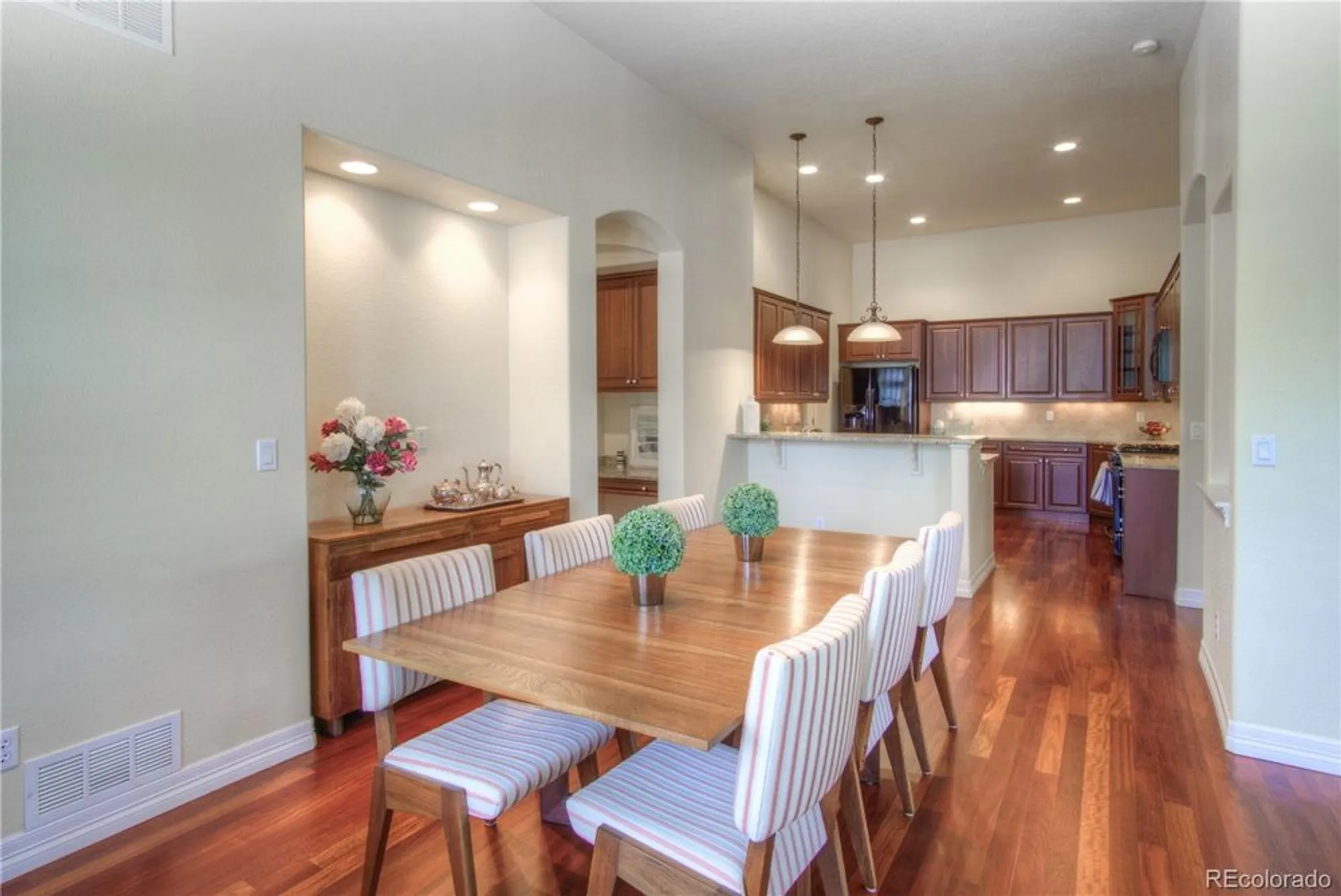 Property Slideshow image 11 of 49 | 8594 w quarto ave, Littleton, CO, 80128