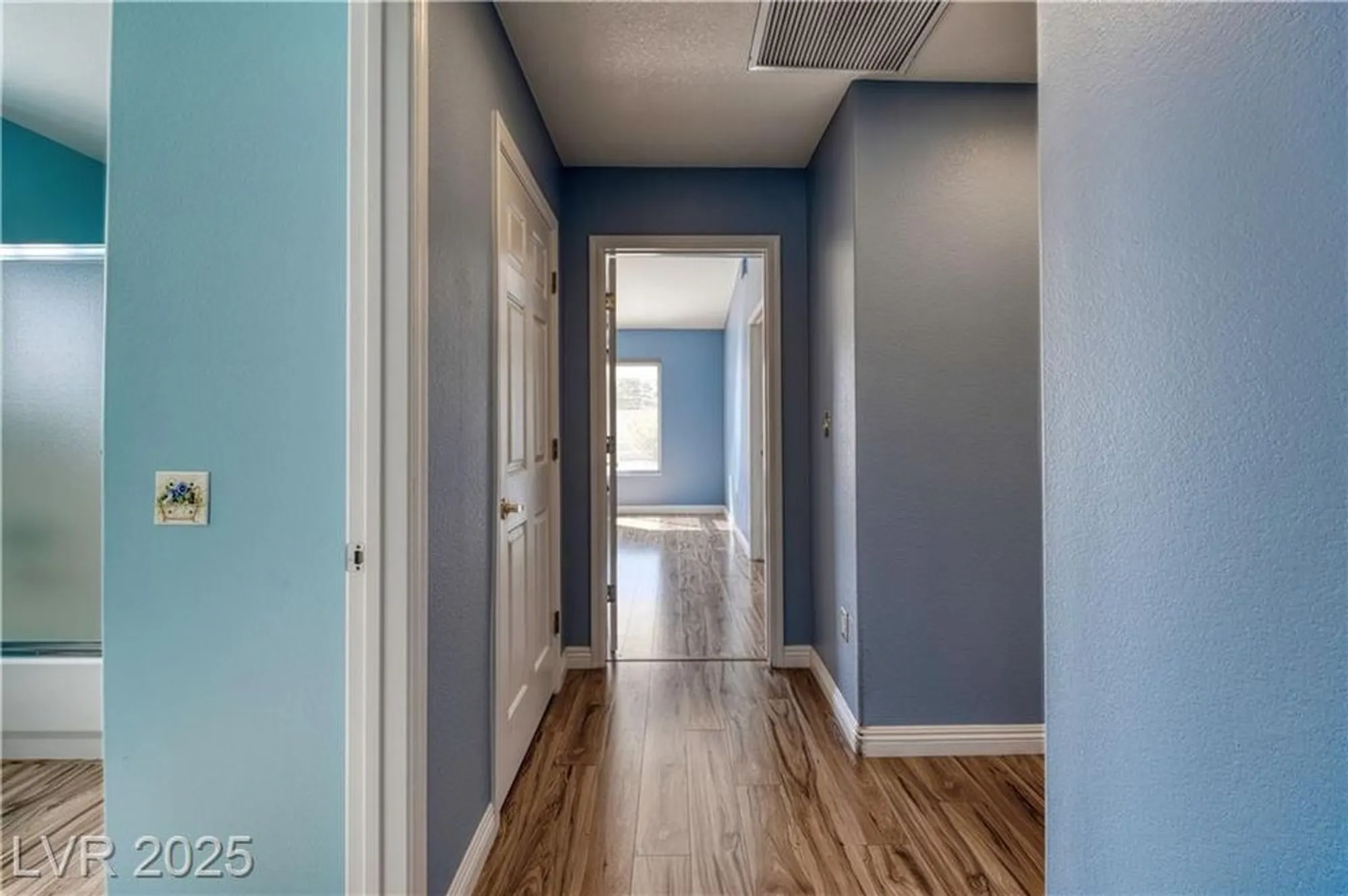 Property Slideshow image 30 of 43 | 11017 clear meadows dr, Las Vegas, NV, 89134