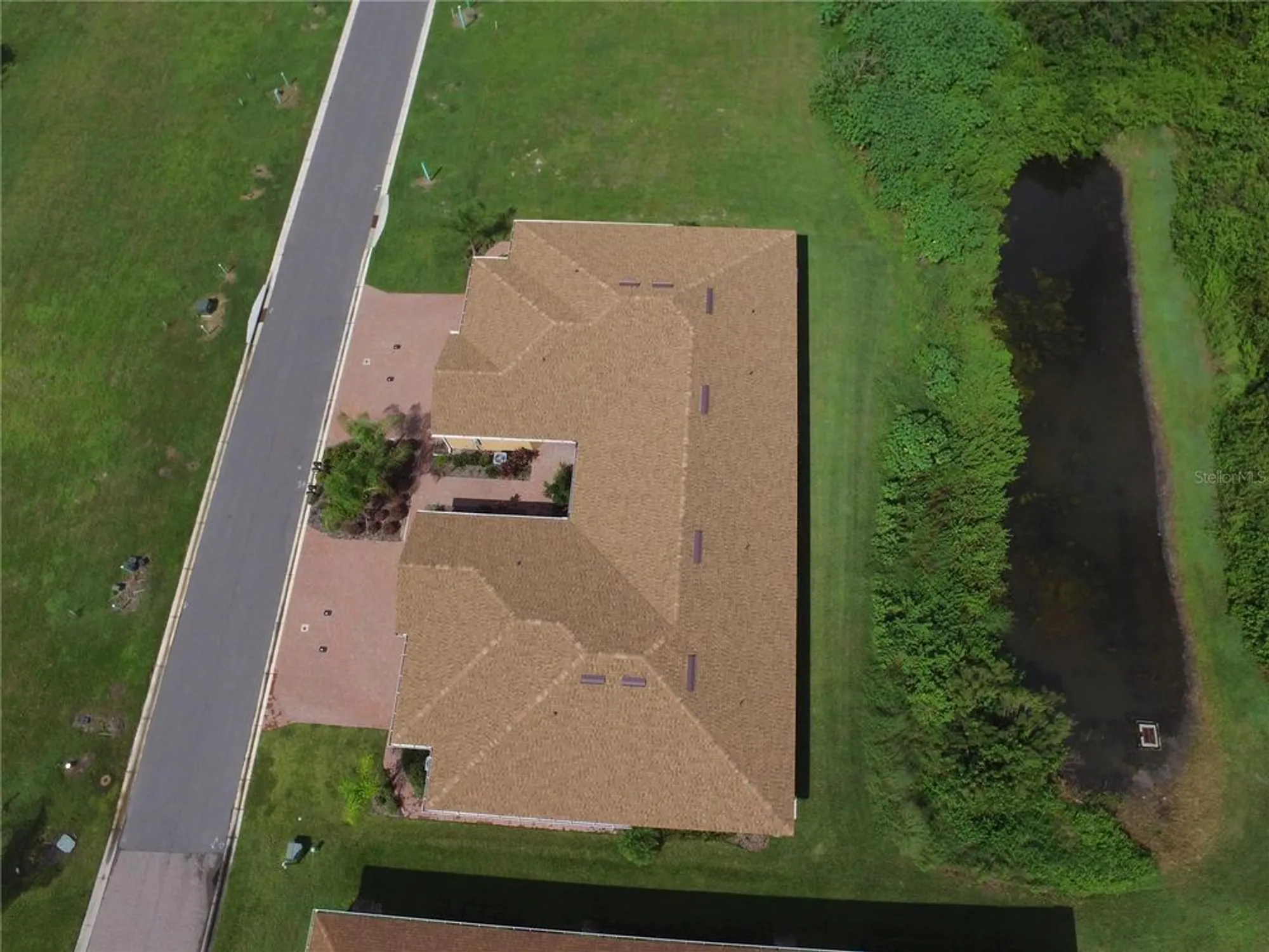 Property Slideshow image 34 of 73 | 1709 linz ct, Winter Haven, FL, 33884