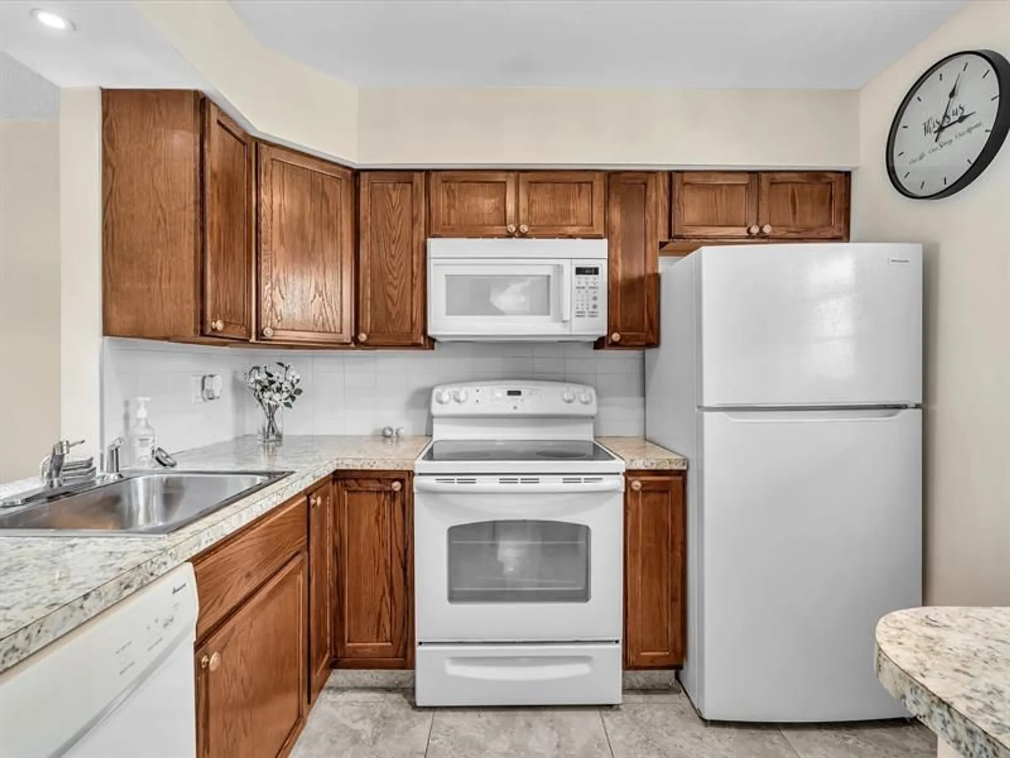 Property Slideshow image 9 of 41 | 2801 nw 47th ter apt 106, Lauderdale Lakes, FL, 33313