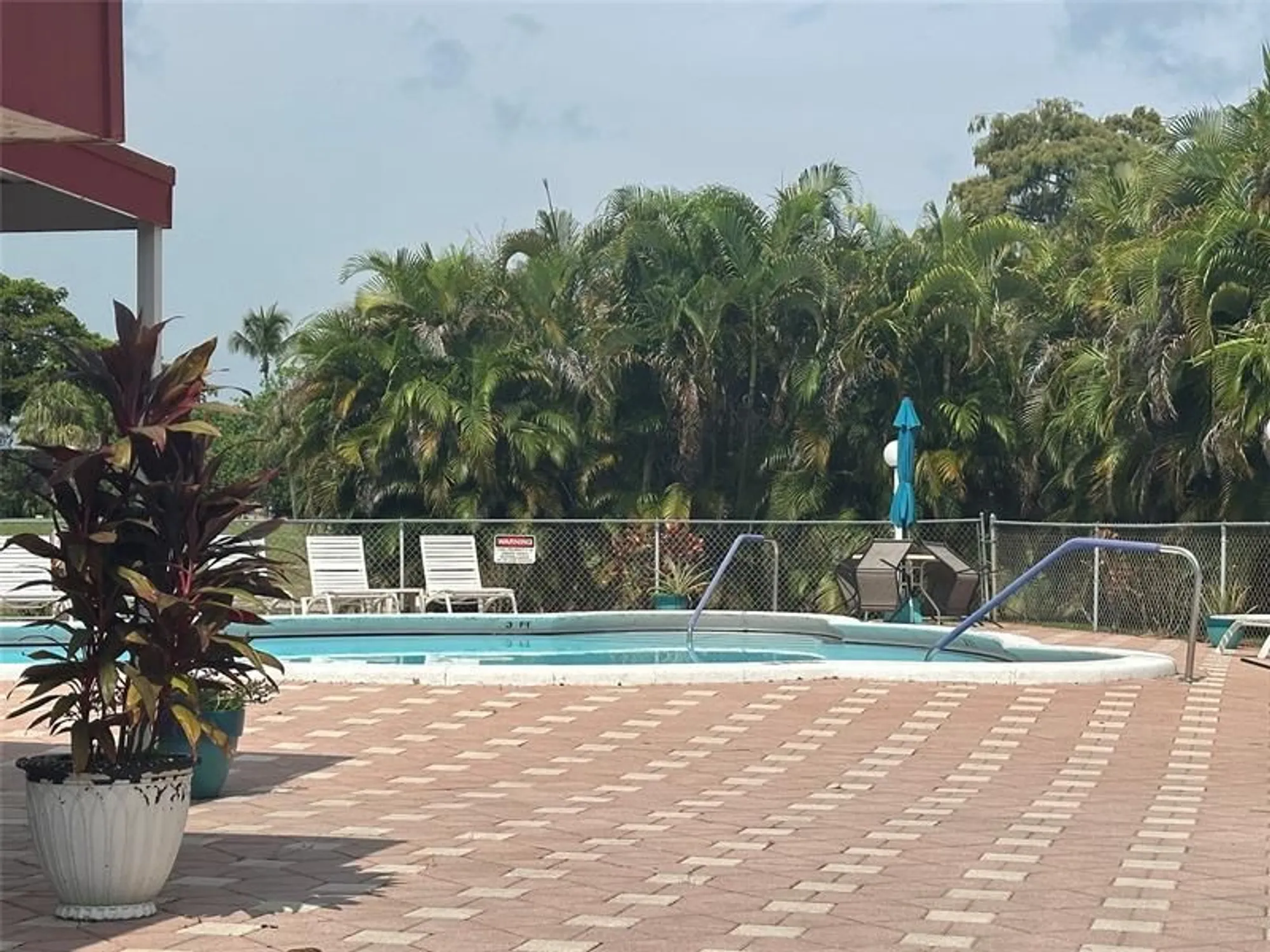 Property Slideshow image 16 of 17 | 1015 country club dr 307, Margate, FL, 33063