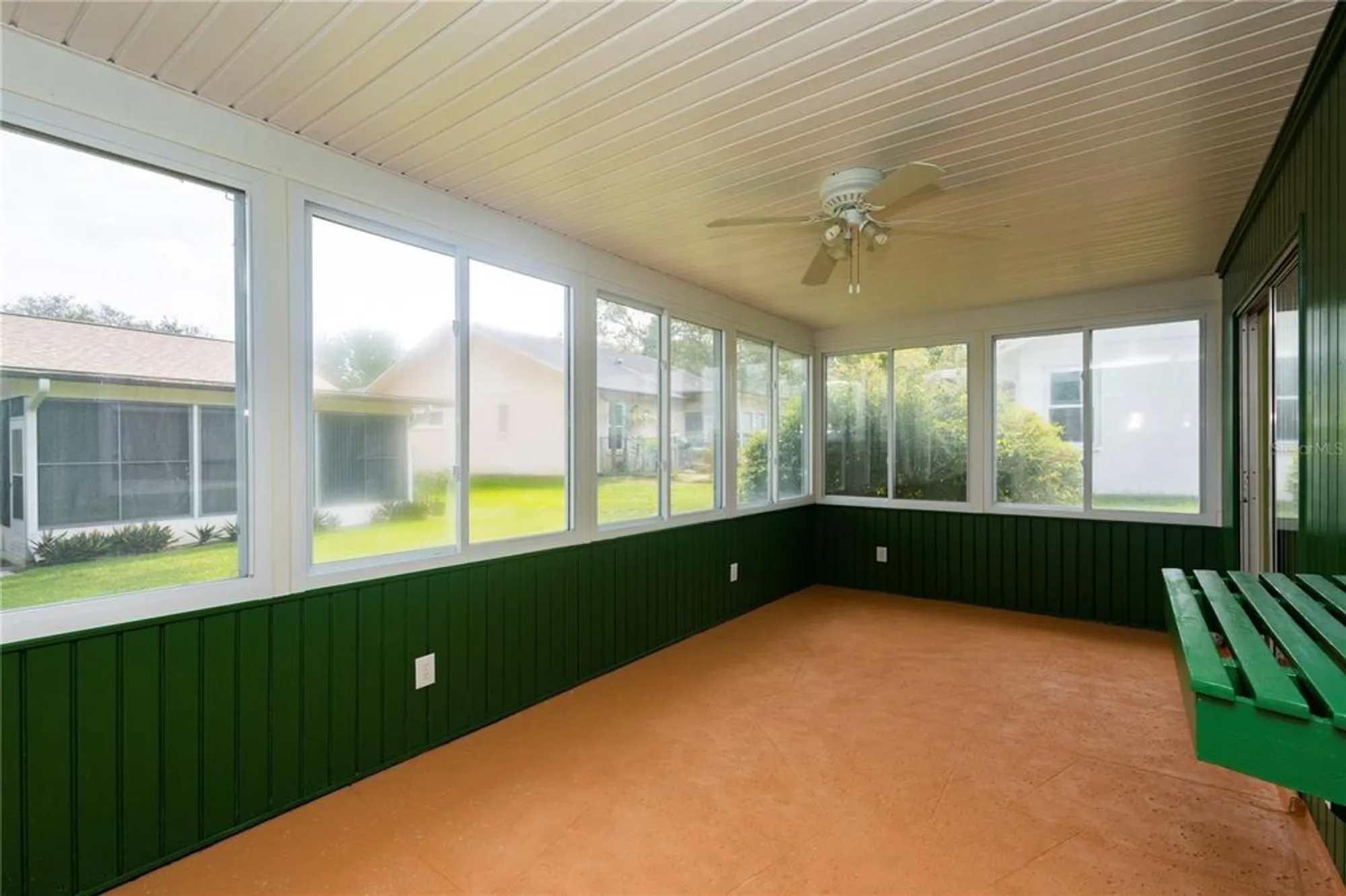 Property Slideshow image 30 of 37 | 8121 casuarina dr, Port Richey, FL, 34668
