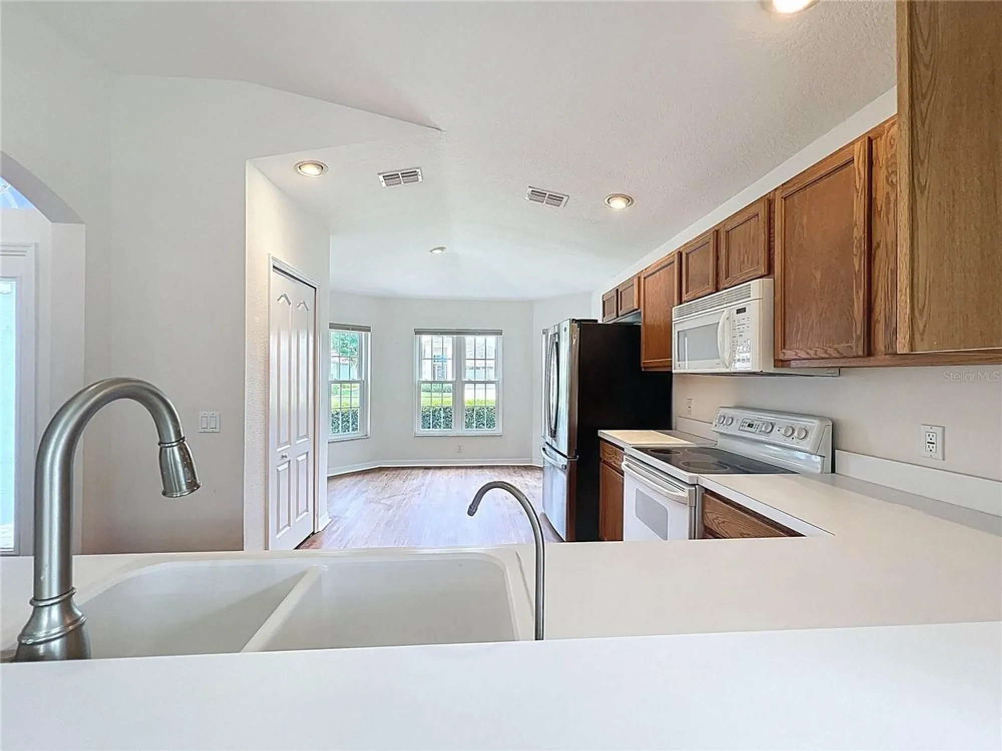 Property Slideshow image 11 of 99 | 11644 spindrift loop, Hudson, FL, 34667