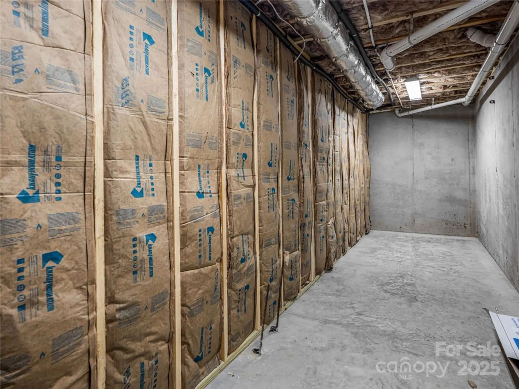 Property Slideshow image 40 of 48 | 281 carriage crest dr, Hendersonville, NC, 28791