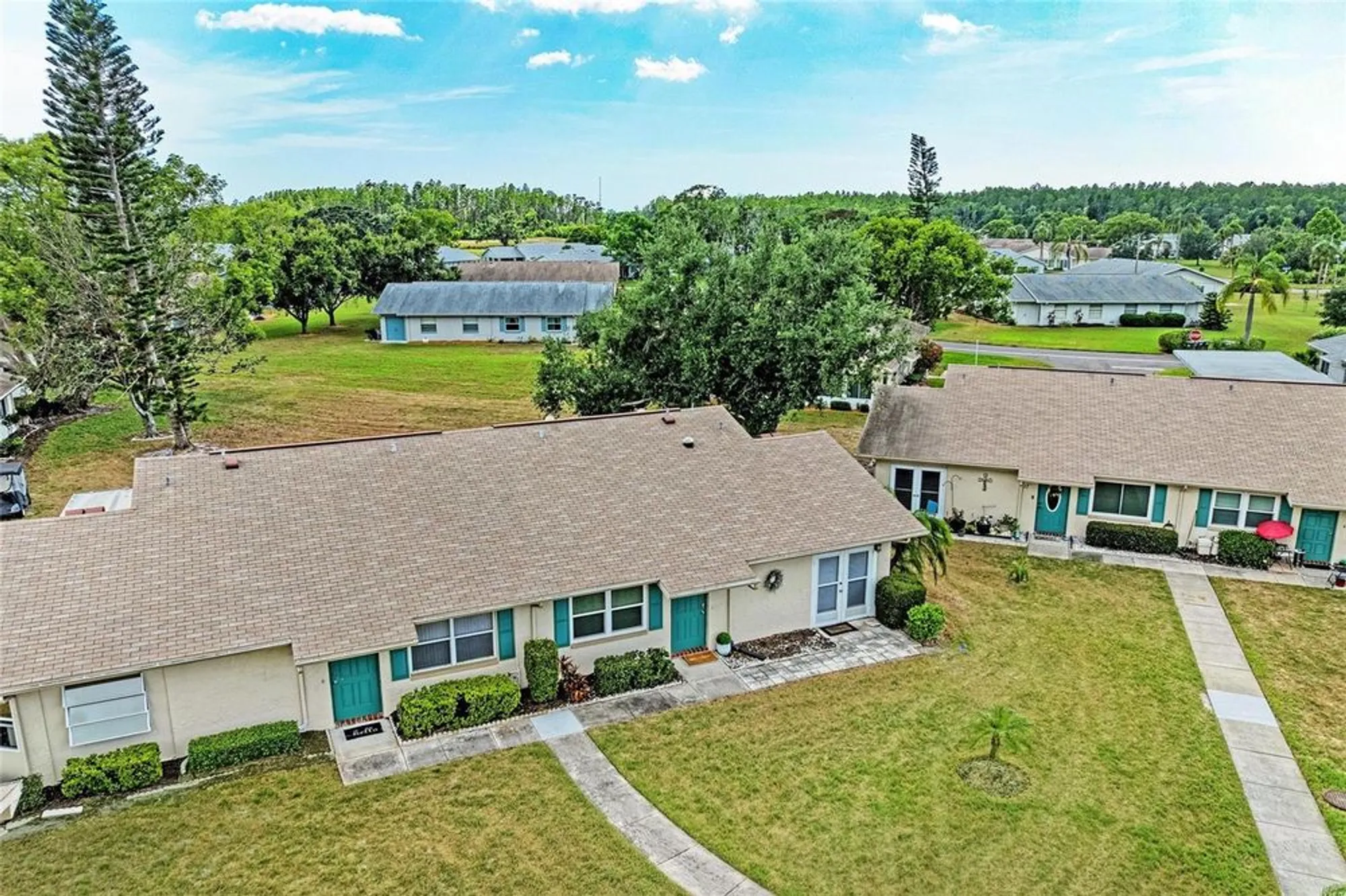 Property Slideshow image 2 of 46 | 1906 canterbury ln 16, Sun City Center, FL, 33573