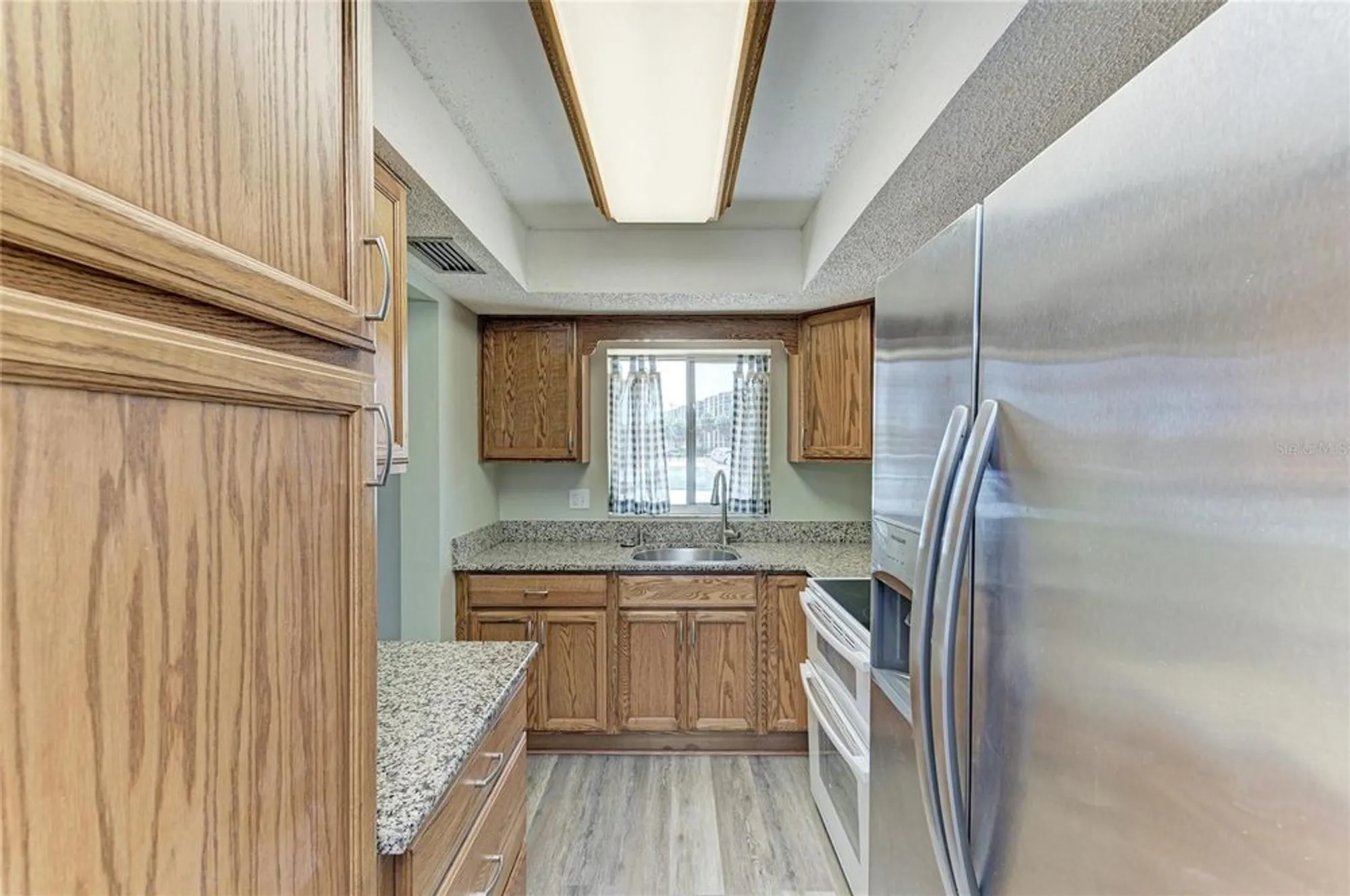 Property Slideshow image 12 of 37 | 3531 lake bayshore dr # j106, Bradenton, FL, 34205