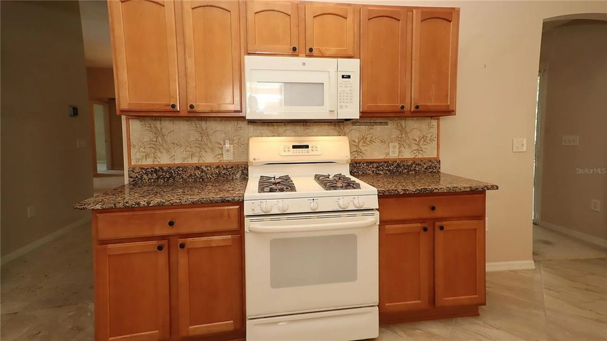 Property Slideshow image 9 of 25 | 17700 se 92nd grantham ter, The Villages, FL, 32162