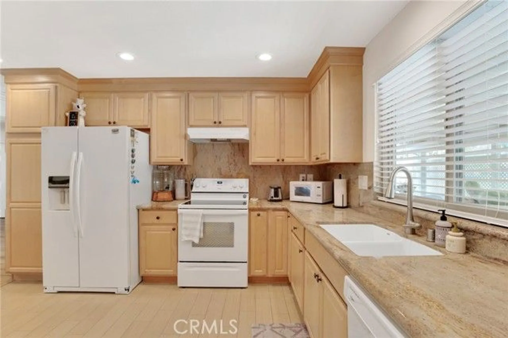 Property Slideshow image 13 of 41 | 6118 village 6, Camarillo, CA, 93012