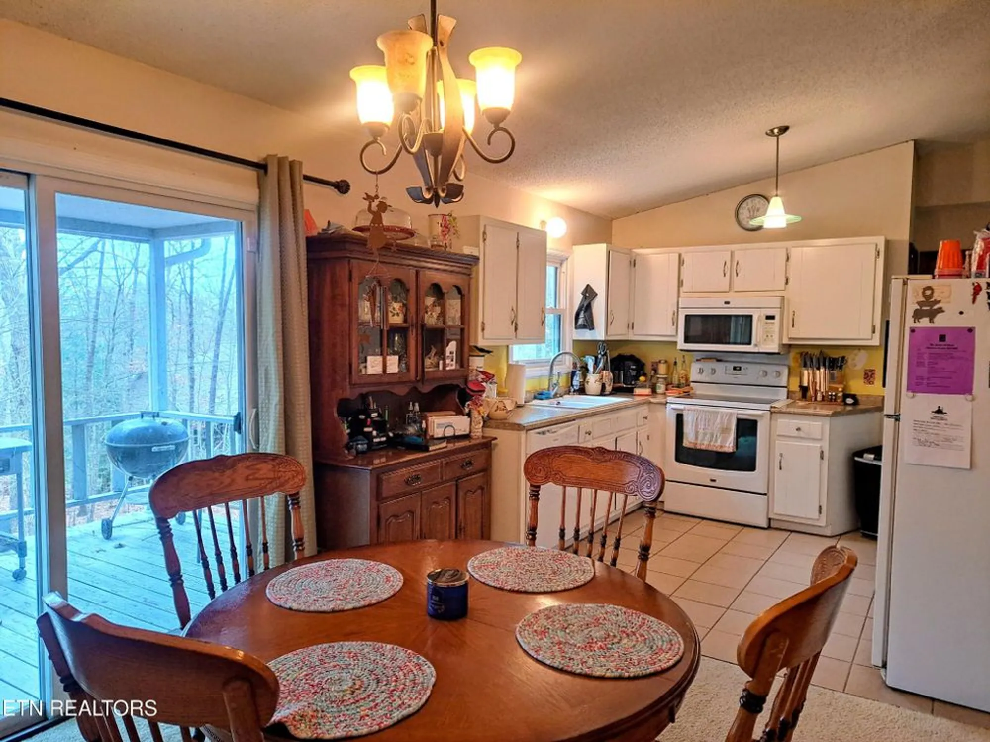 Property Slideshow image 11 of 38 | 312 lakeview dr, Crossville, TN, 38558