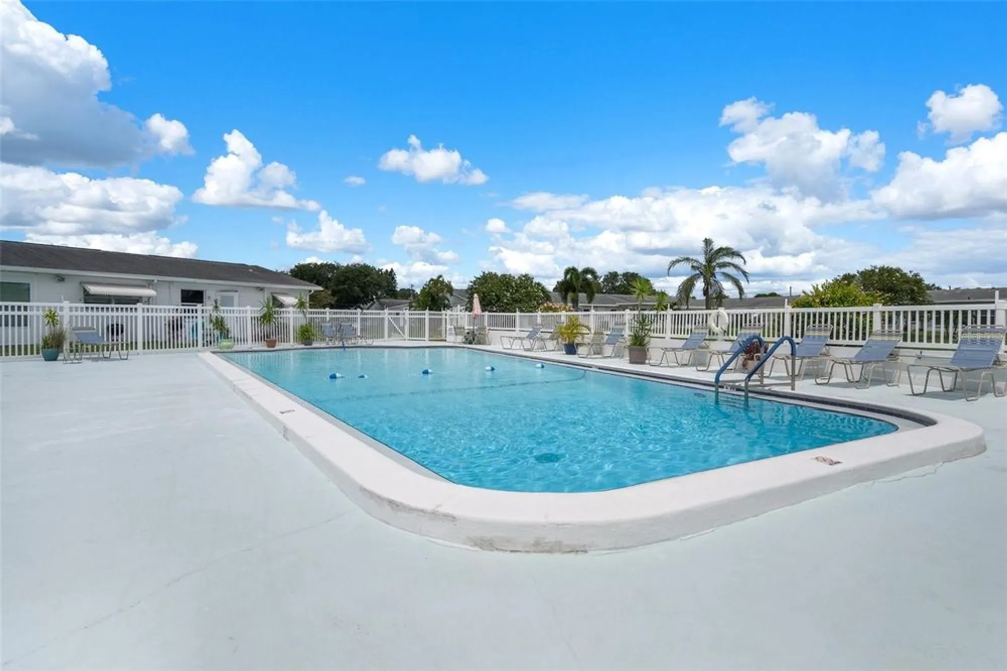 Property Slideshow image 44 of 59 | 10008 daffodil st 186, Pinellas Park, FL, 33782