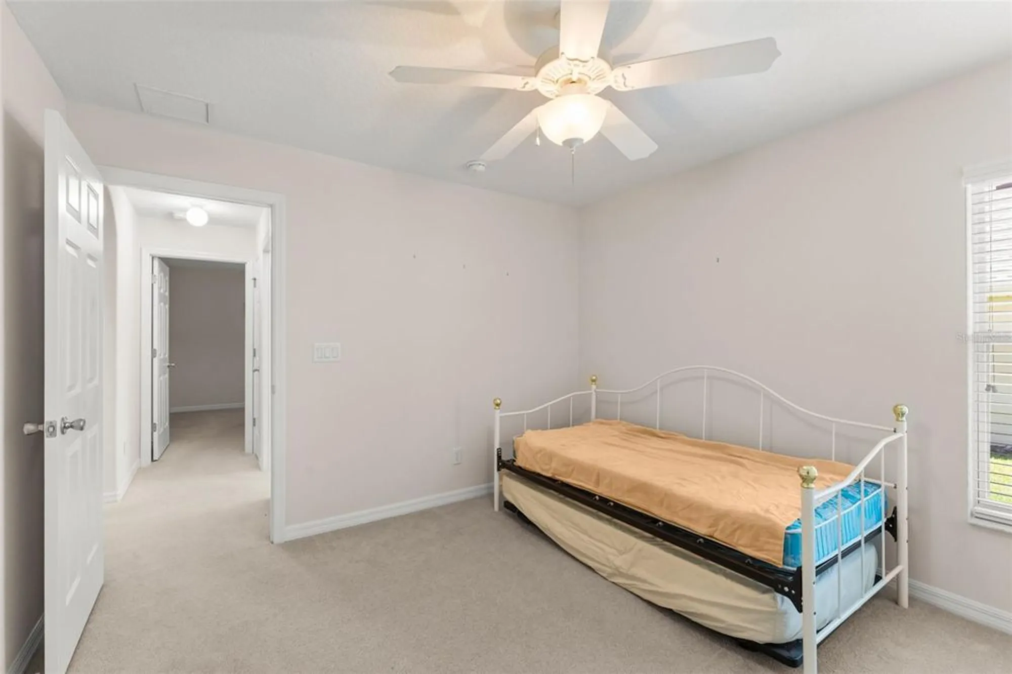 Property Slideshow image 28 of 48 | 20806 queen alexandra dr, Leesburg, FL, 34748