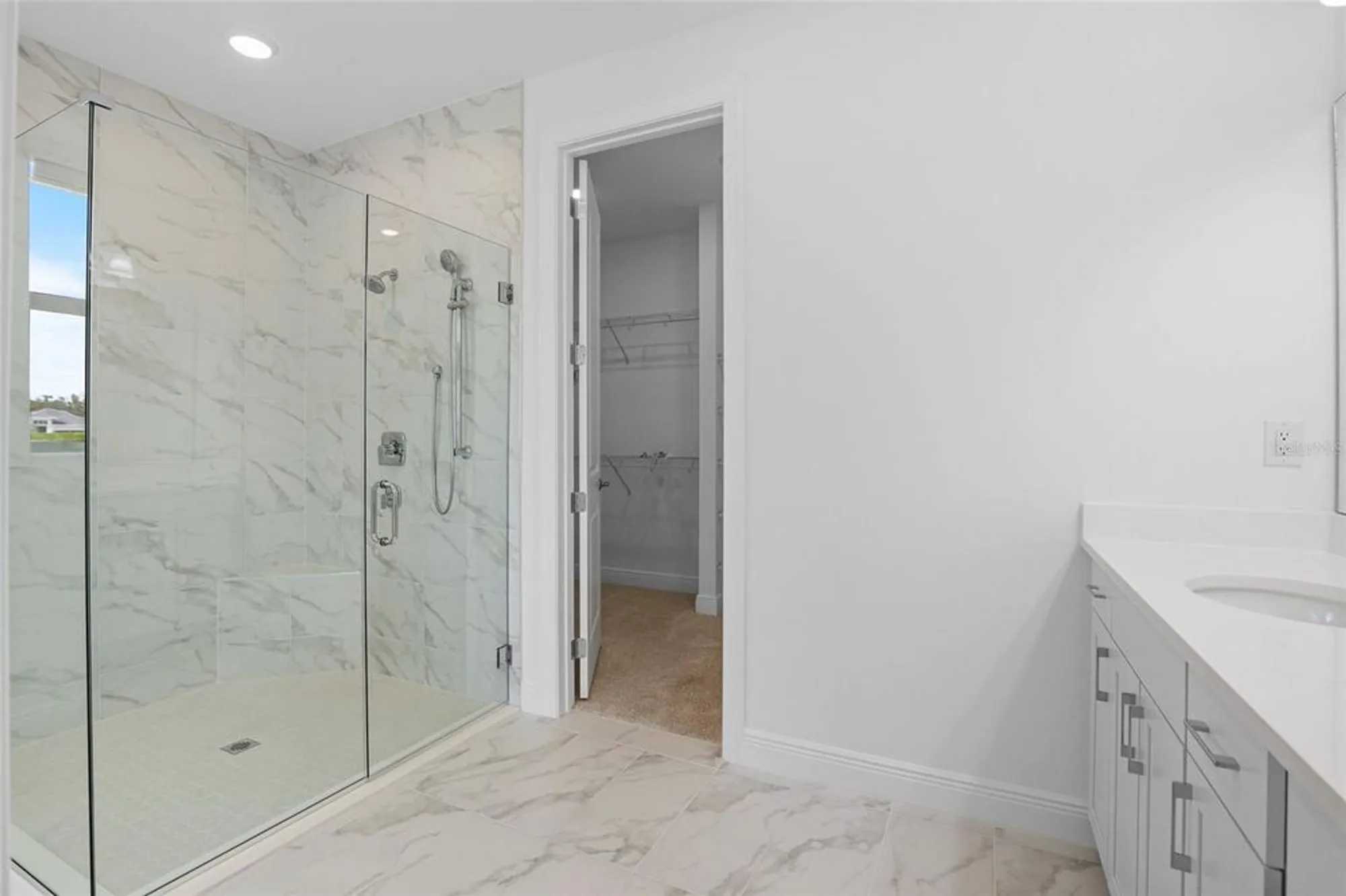 Property Slideshow image 14 of 62 | 18119 cresswind ter, Lakewood Ranch, FL, 34211