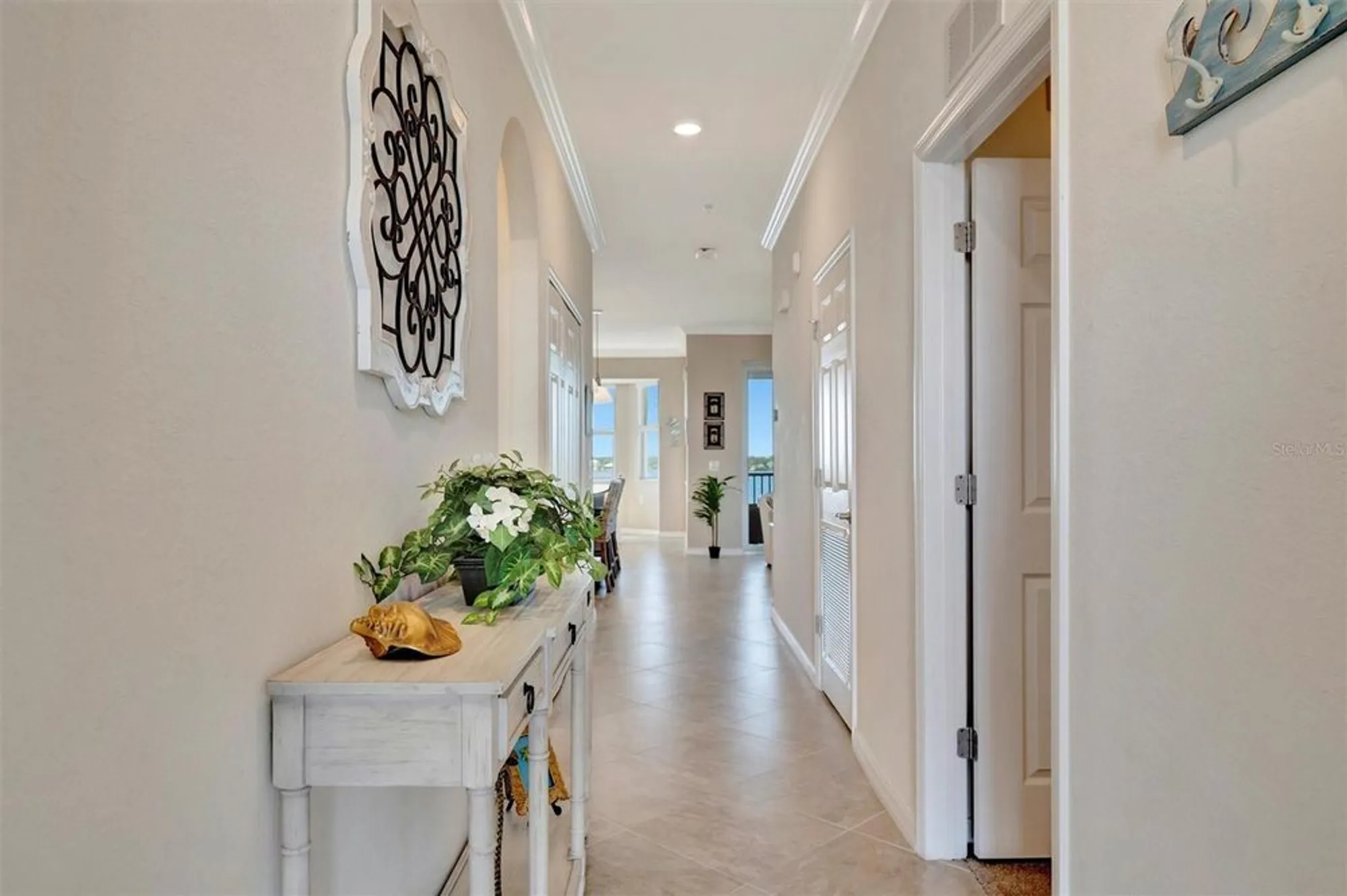 Property Slideshow image 2 of 67 | 1020 tidewater shores loop 405, Bradenton, FL, 34208