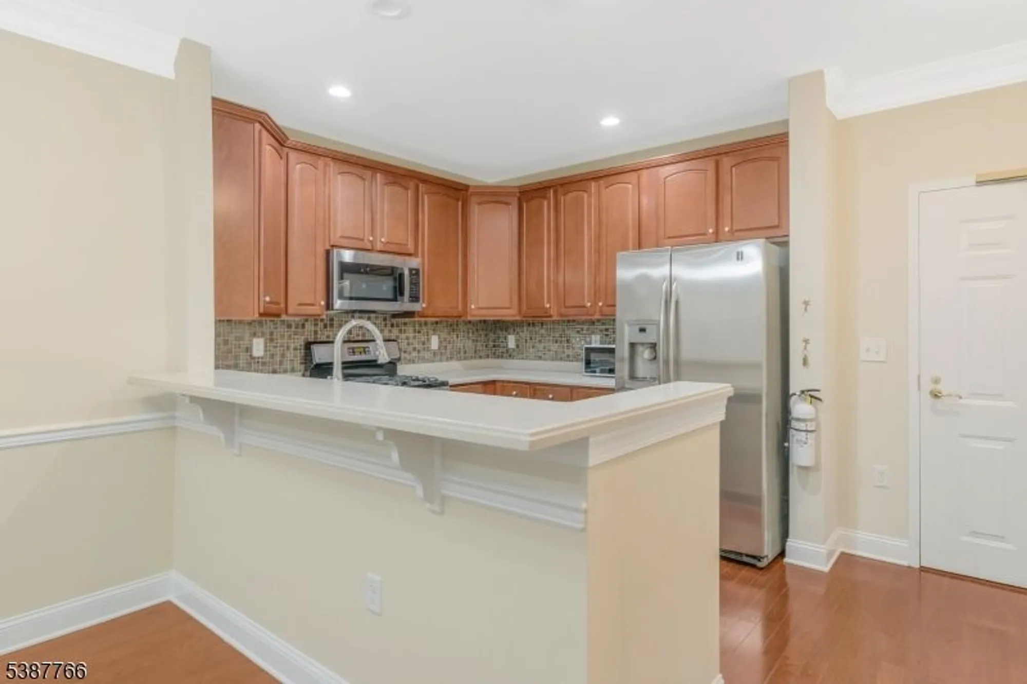 Property Slideshow image 12 of 27 | 259 victoria dr, Bridgewater, NJ, 08807