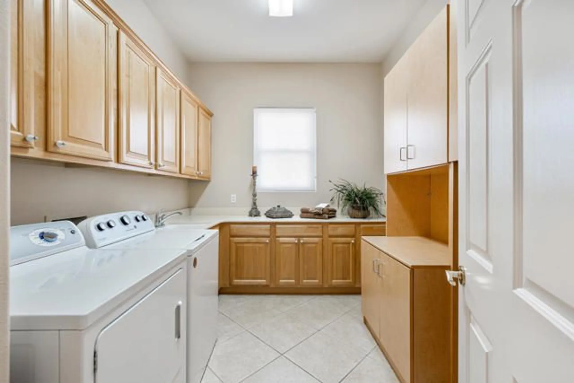 Property Slideshow image 22 of 55 | 78625 sunrise canyon ave, Palm Desert, CA, 92211