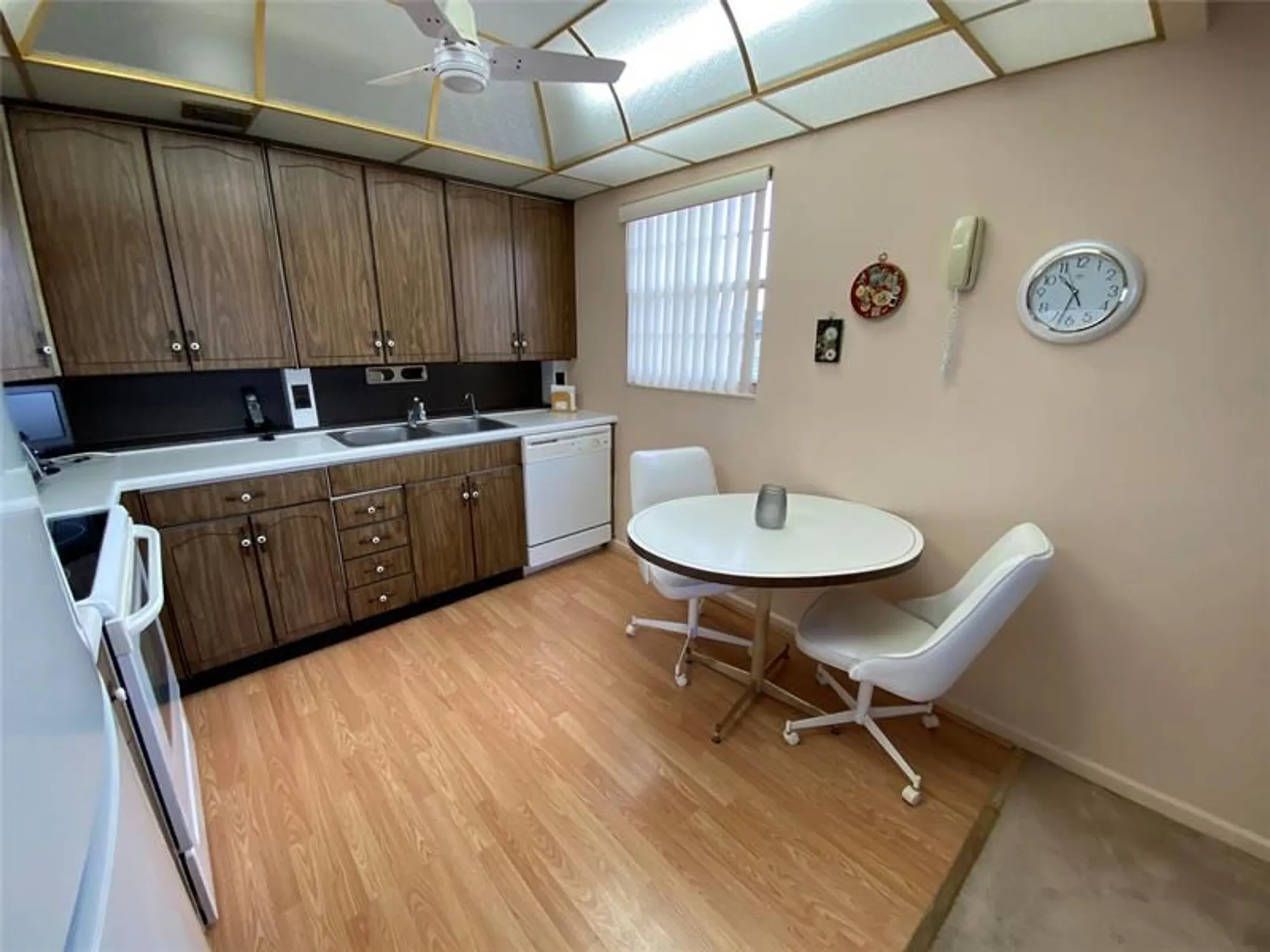 Property Slideshow image 4 of 42 | 4101 oakridge v # 4101, Deerfield Beach, FL, 33442