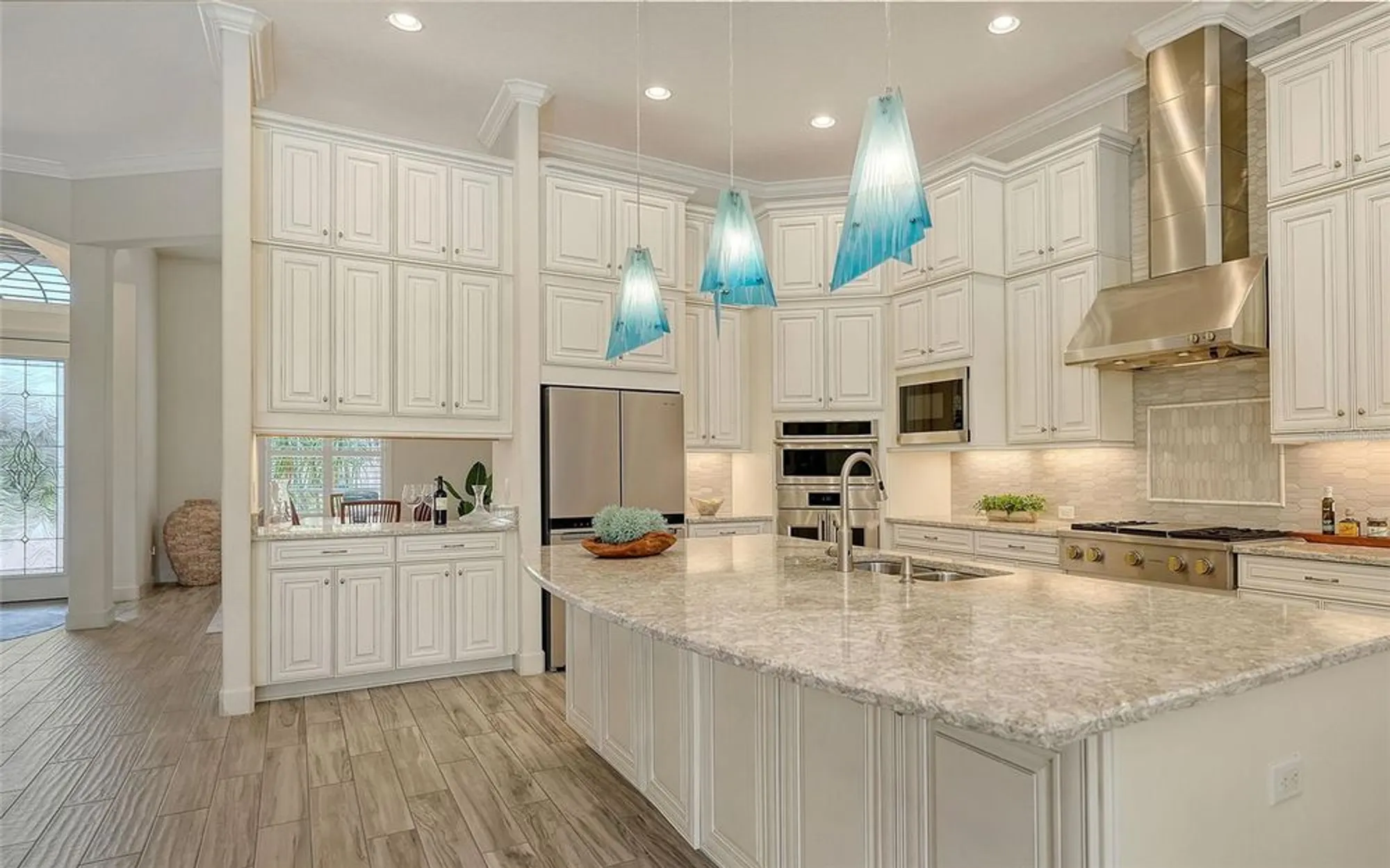 Property Slideshow image 21 of 70 | 4809 benito ct, Bradenton, FL, 34211