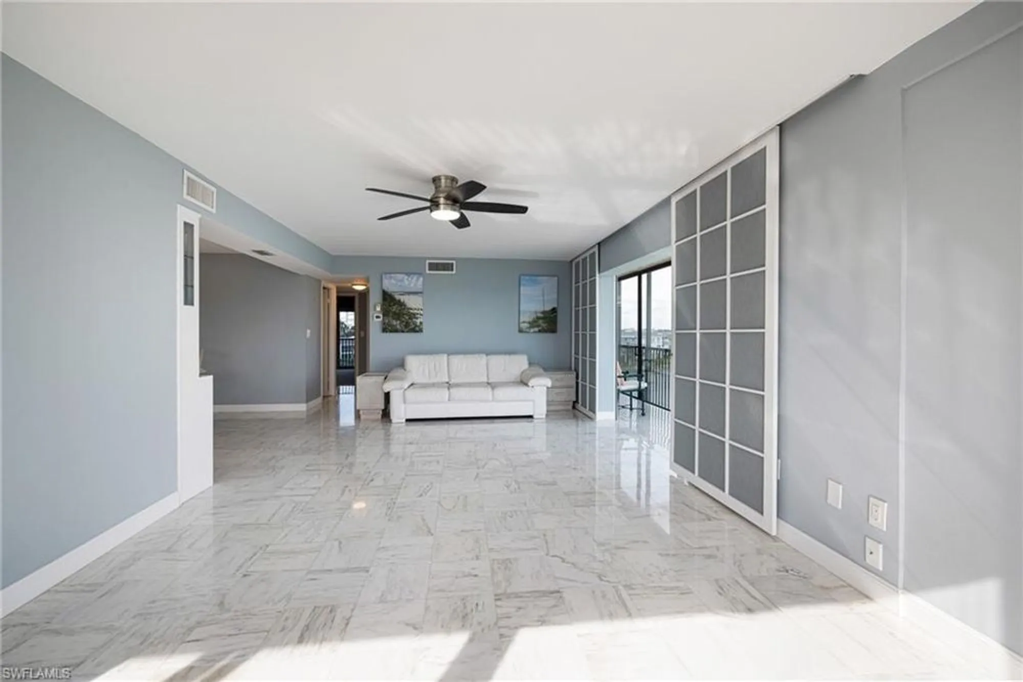 Property Slideshow image 5 of 49 | 3200 gulf shore blvd 401, Naples, FL, 34103