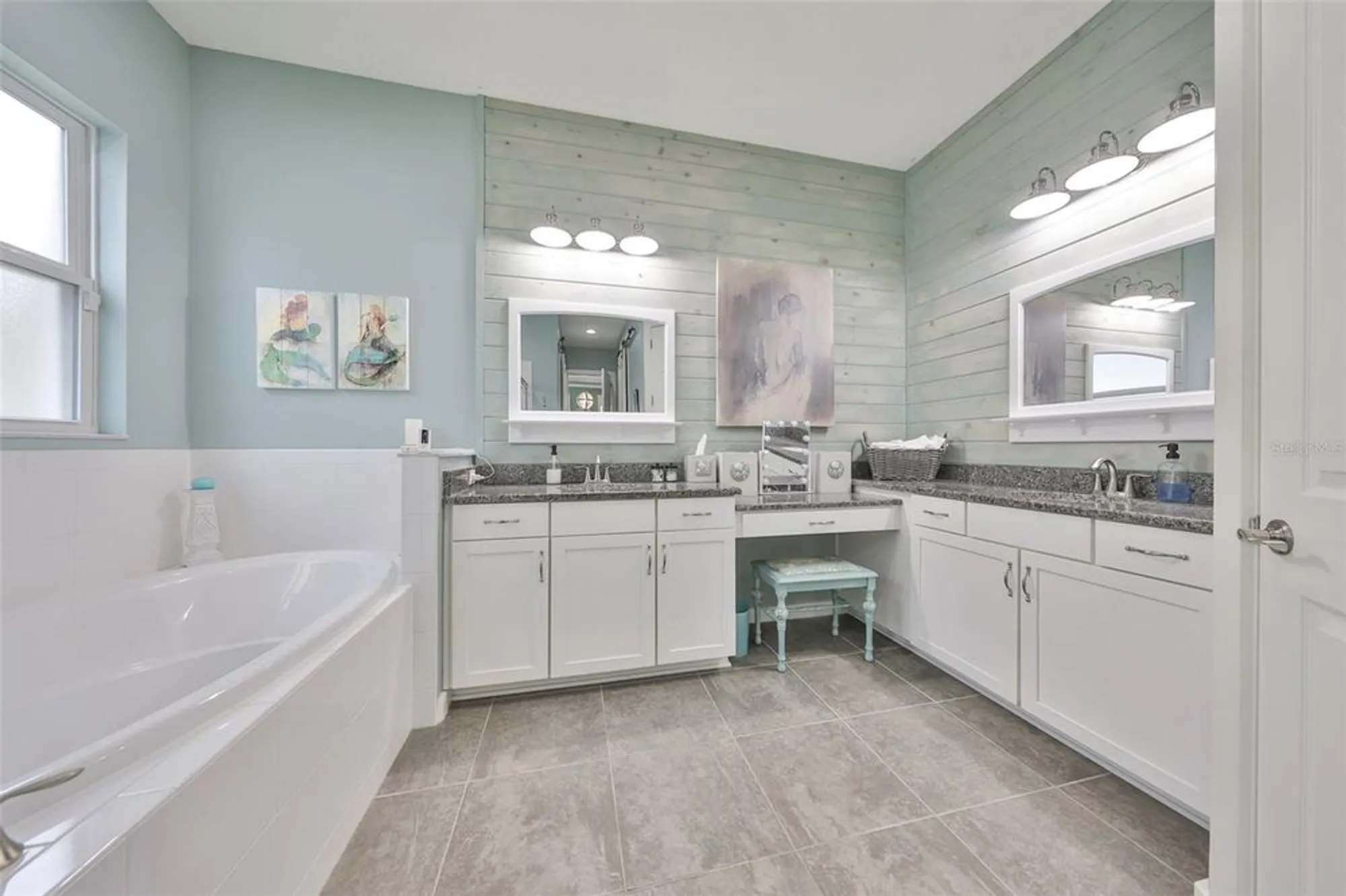 Property Slideshow image 23 of 75 | 511 winterside dr, Apollo Beach, FL, 33572