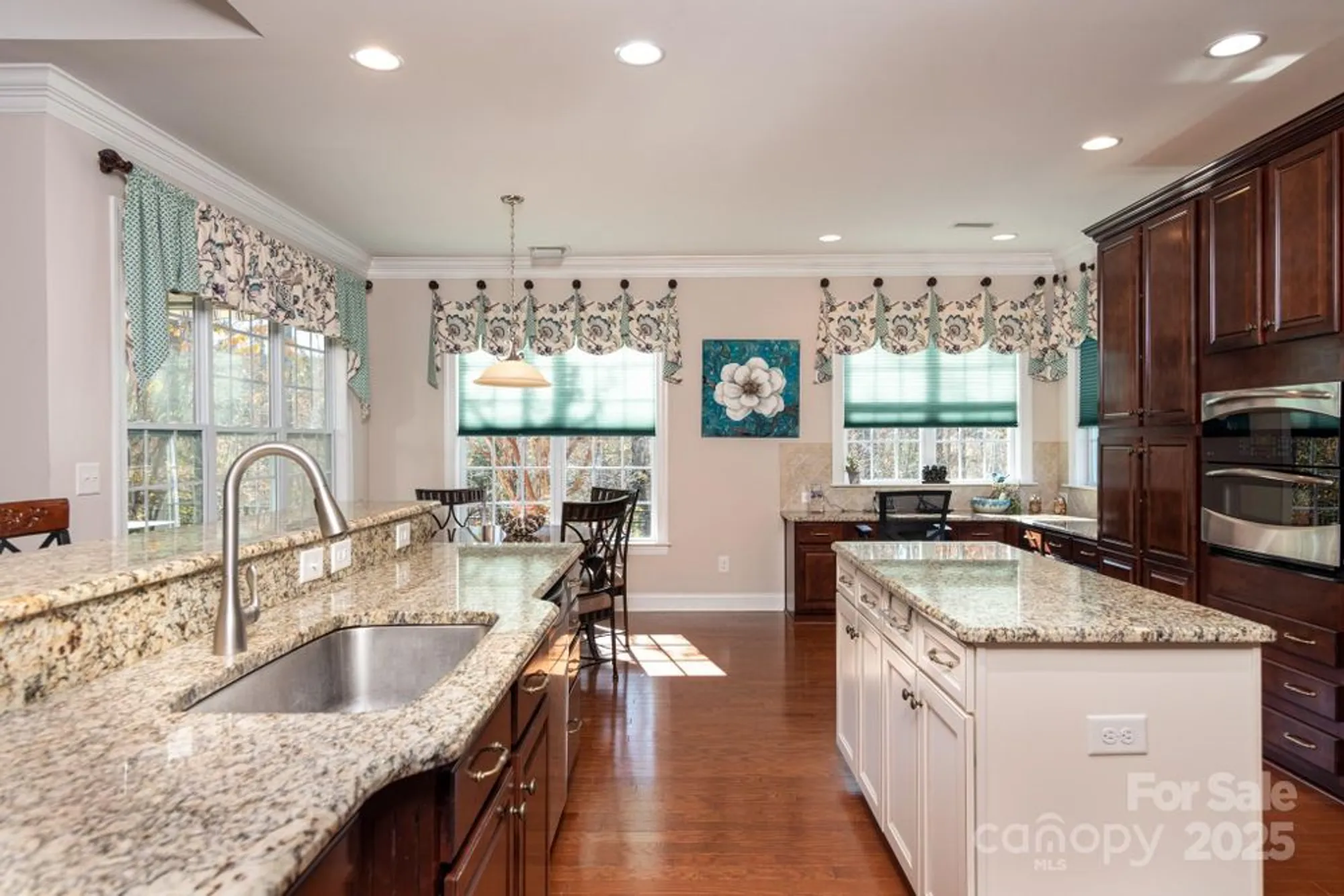 Property Slideshow image 10 of 44 | 12612 meetinghouse dr, Cornelius, NC, 28031