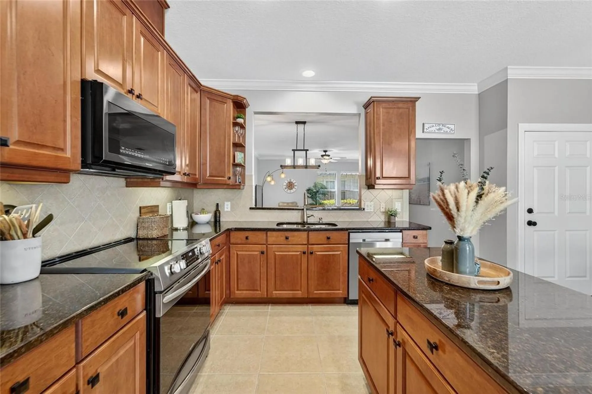 Property Slideshow image 27 of 90 | 114 aberdeen pond dr, Apollo Beach, FL, 33572