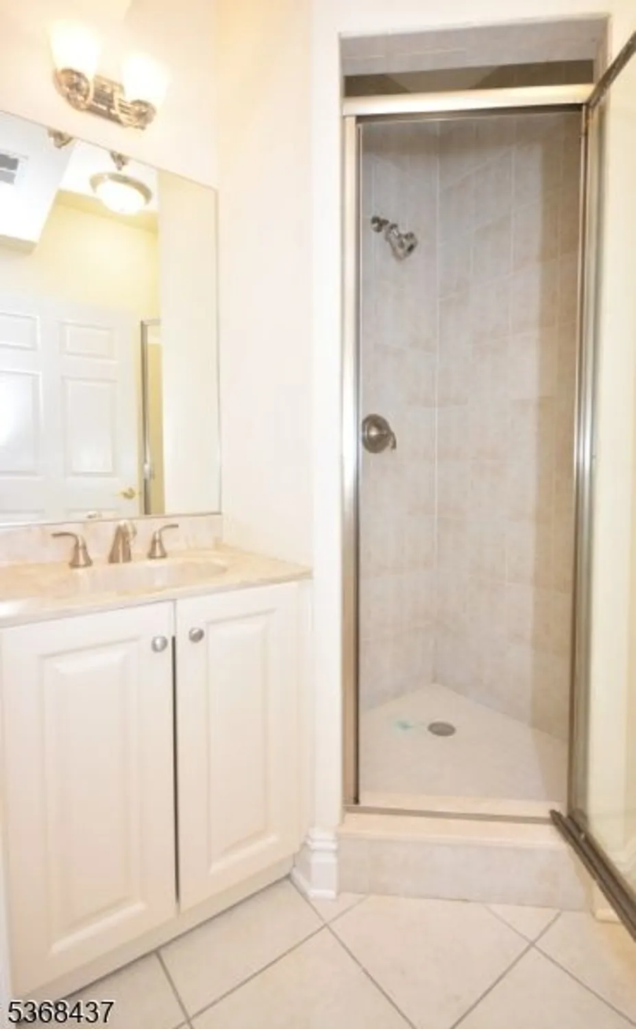 Property Slideshow image 18 of 30 | 35 schmidt cir, Watchung, NJ, 07069